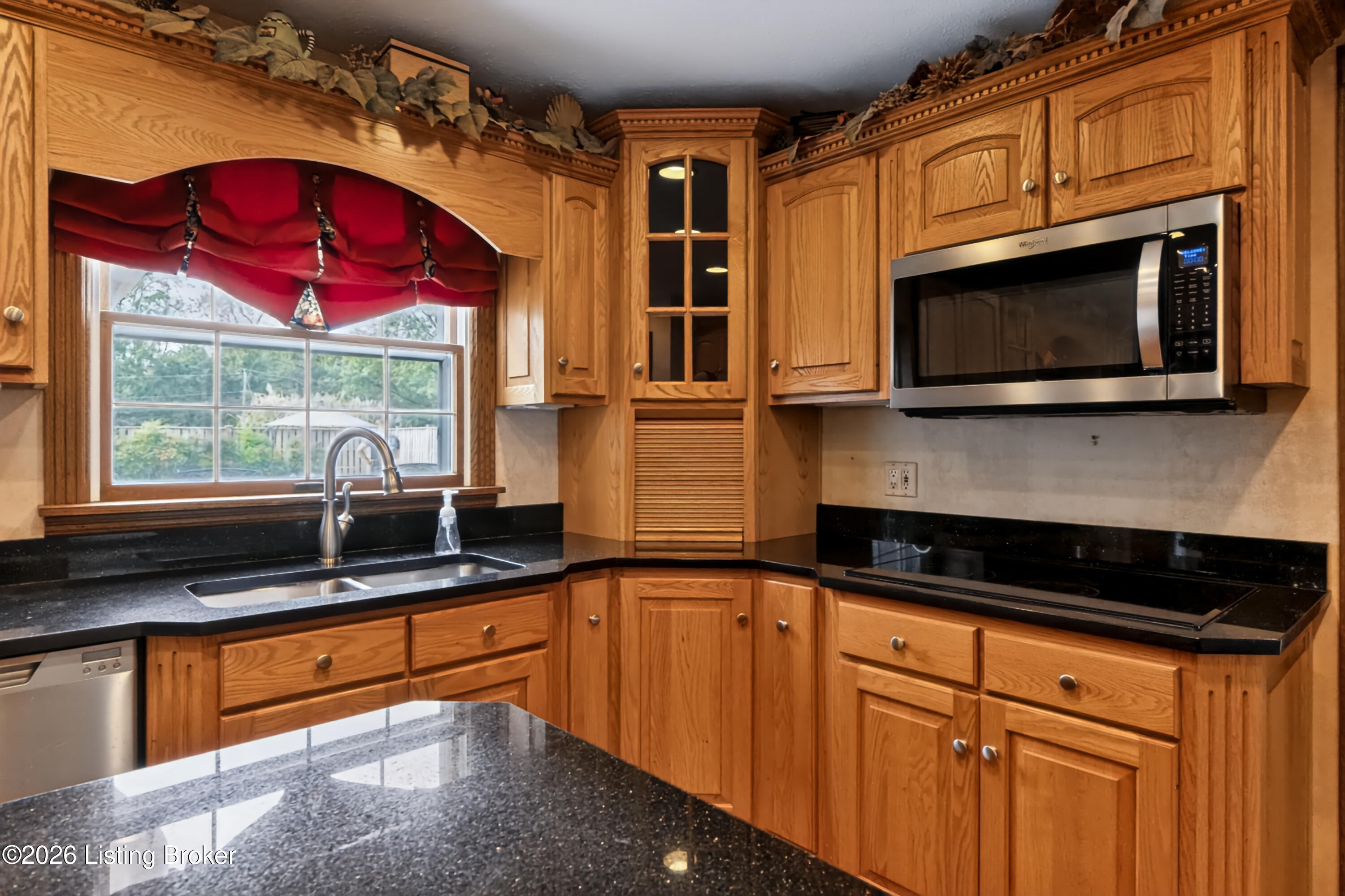 3814 Dogwood Rd