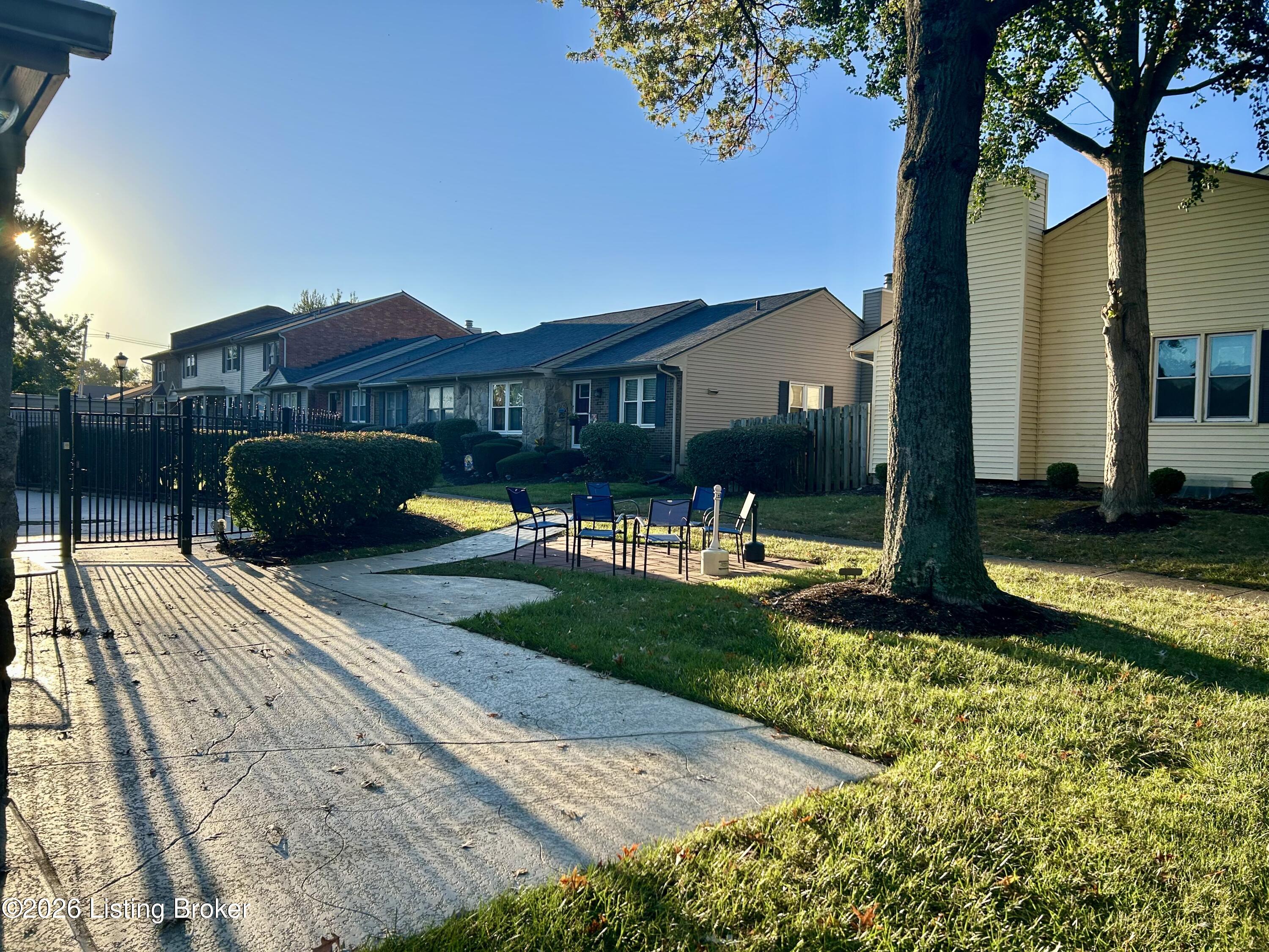 10605 Sycamore Trail