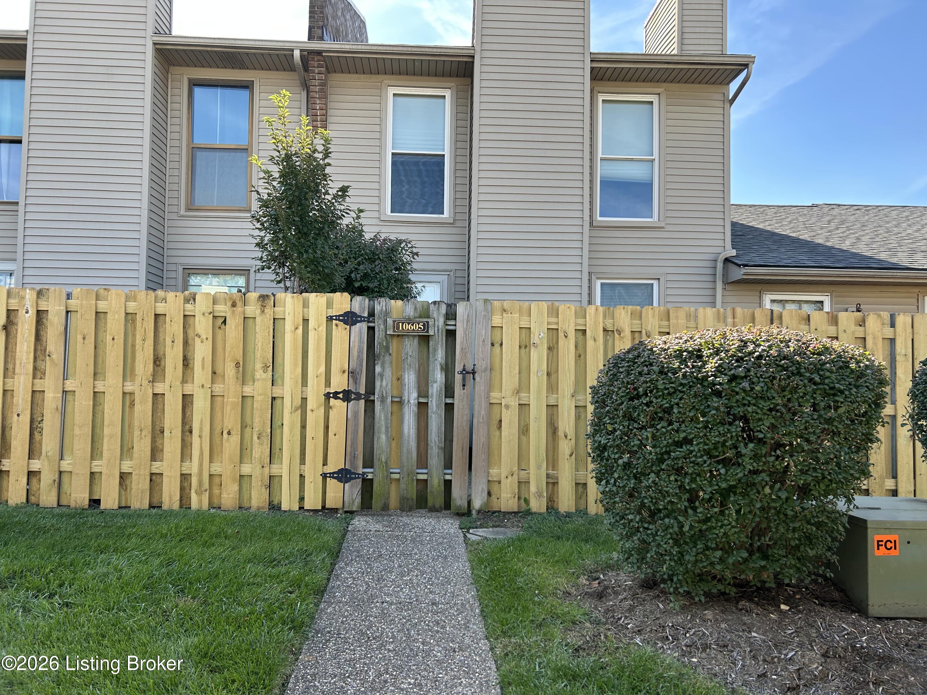 10605 Sycamore Trail
