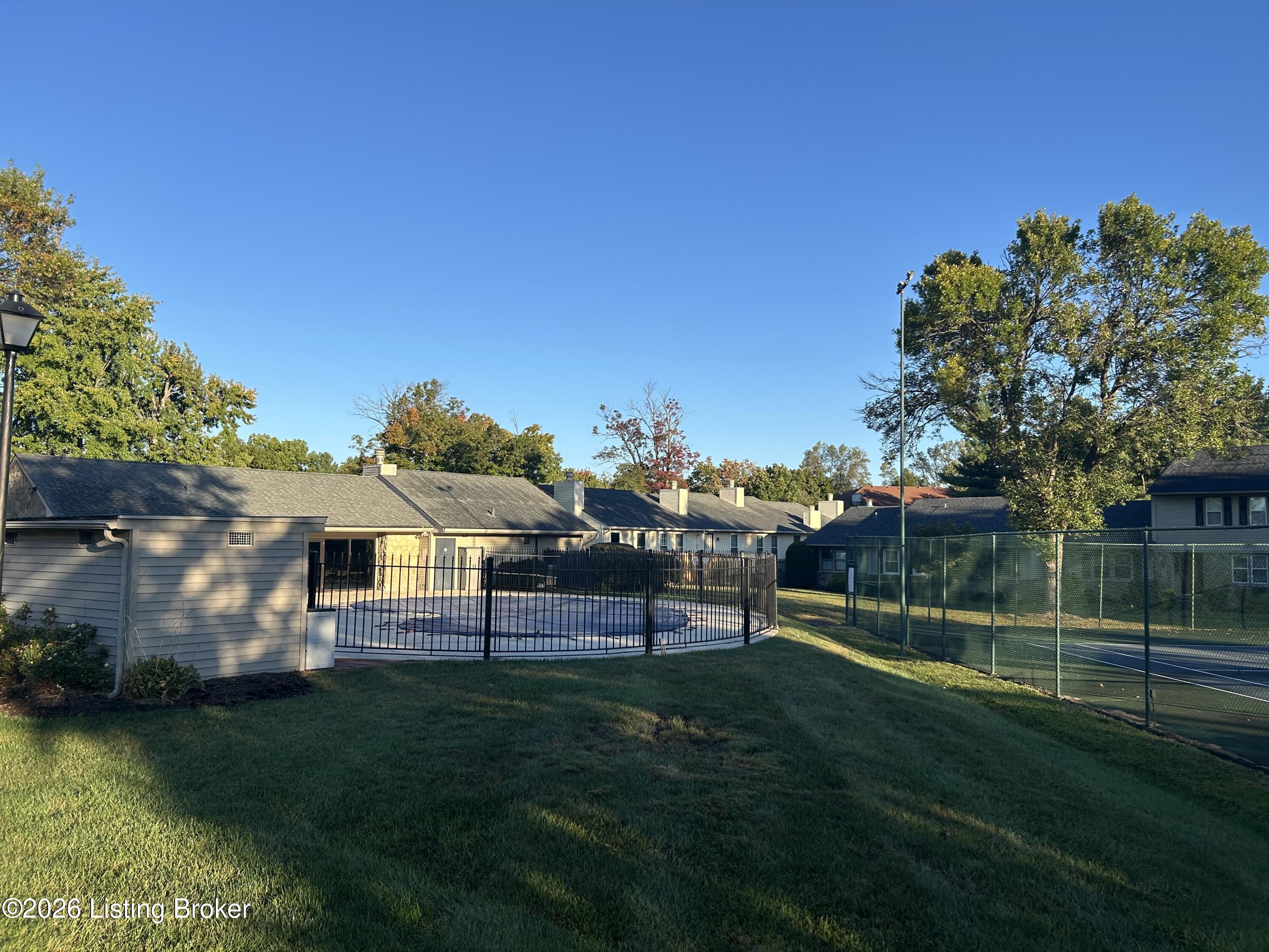 10605 Sycamore Trail