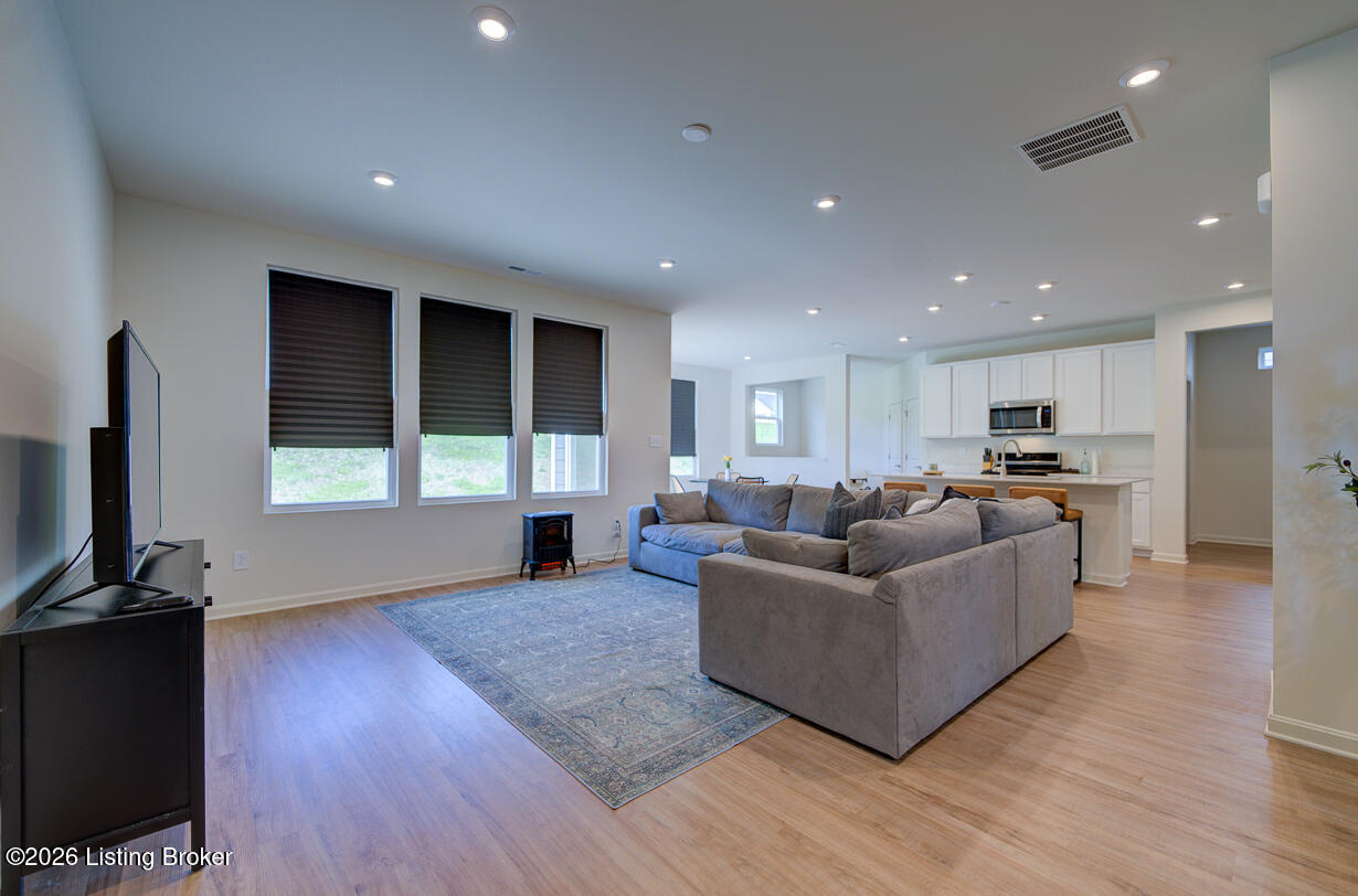 19126 Catalpa Fields Pl