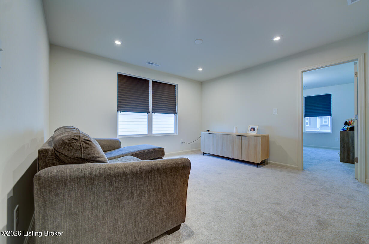 19126 Catalpa Fields Pl