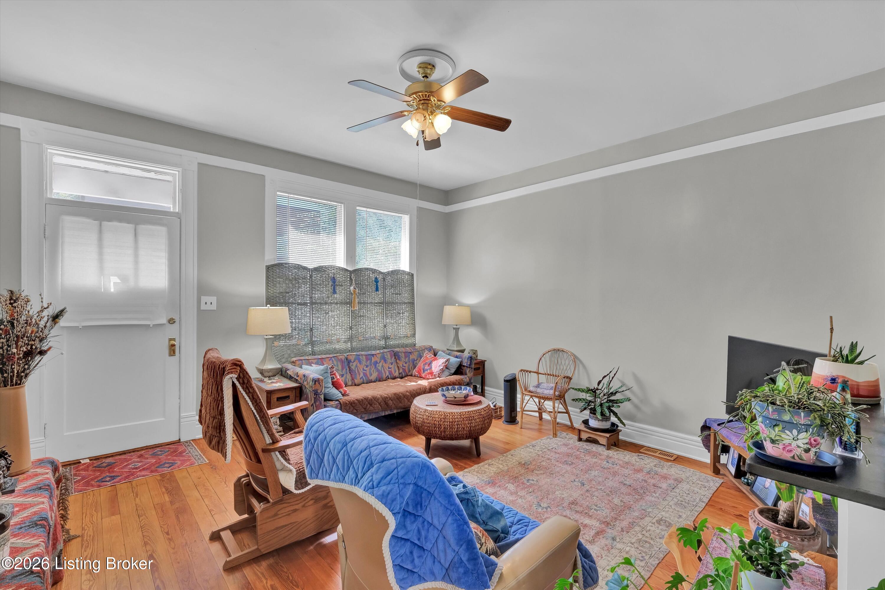1103 Milton St