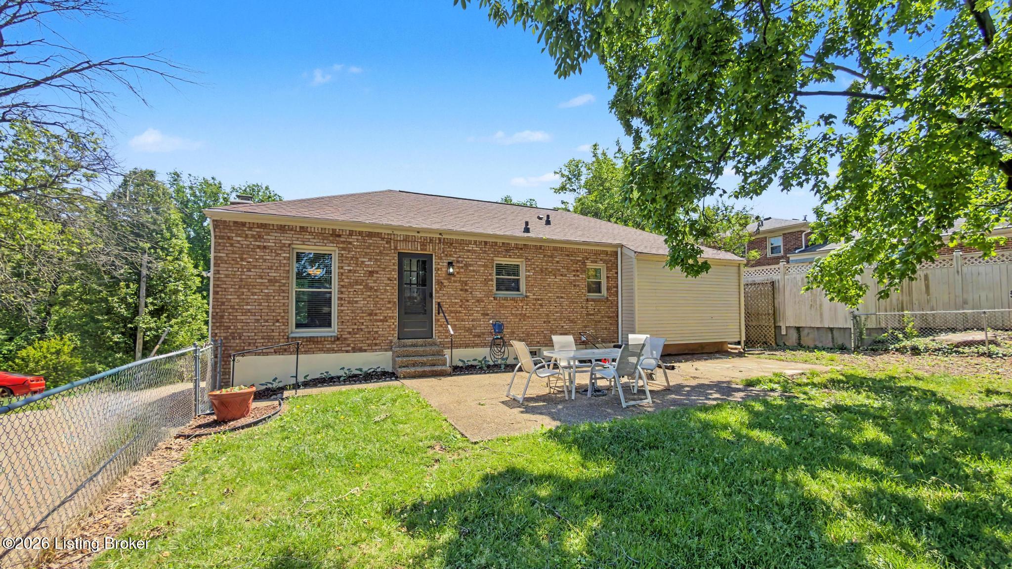 3318 Hunsinger Ln