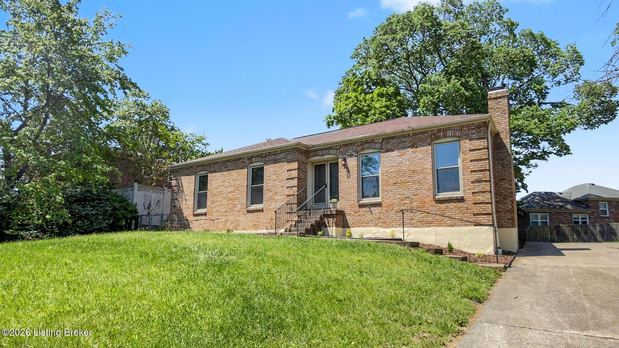 3318 Hunsinger Ln