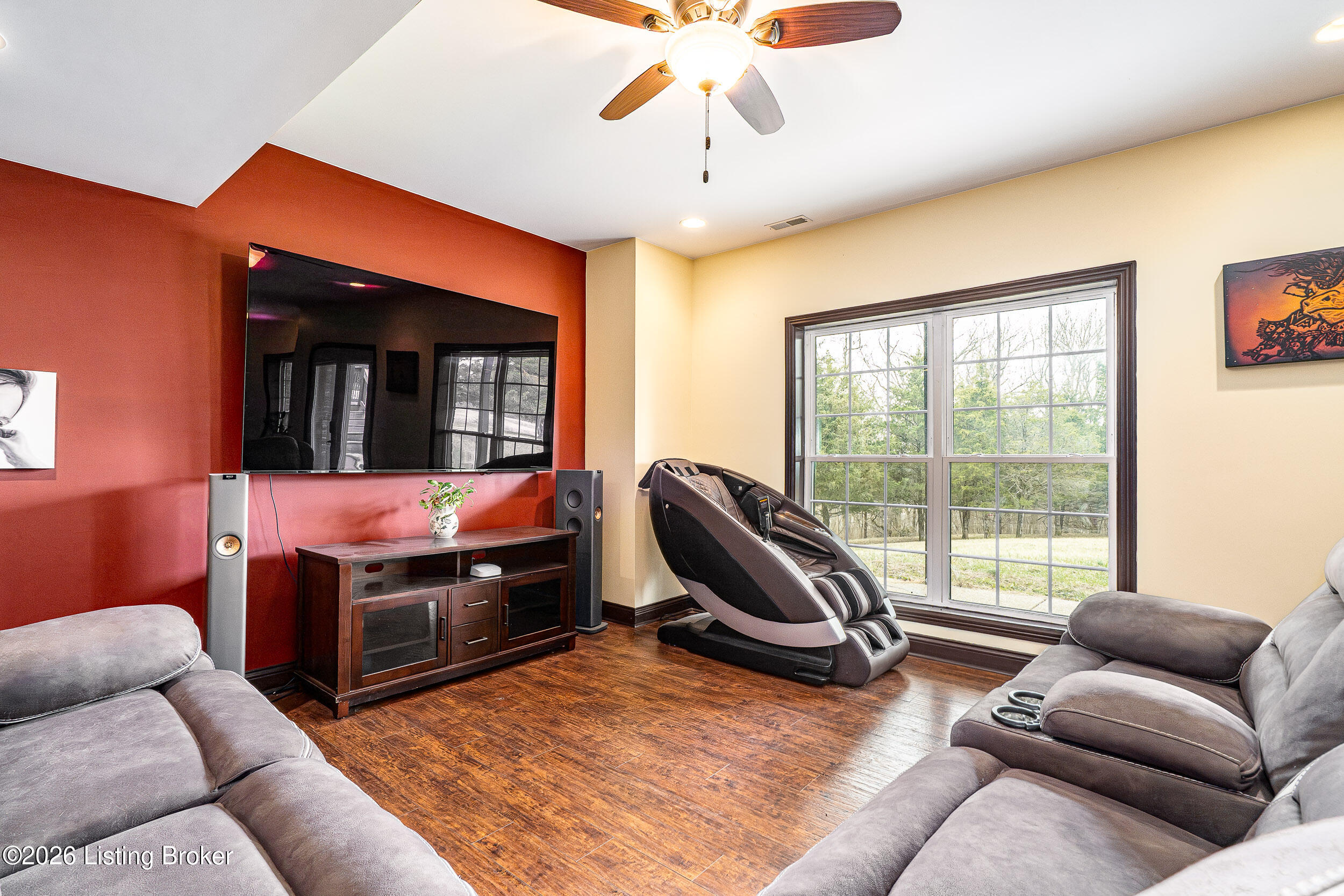 288 Clayleen Way