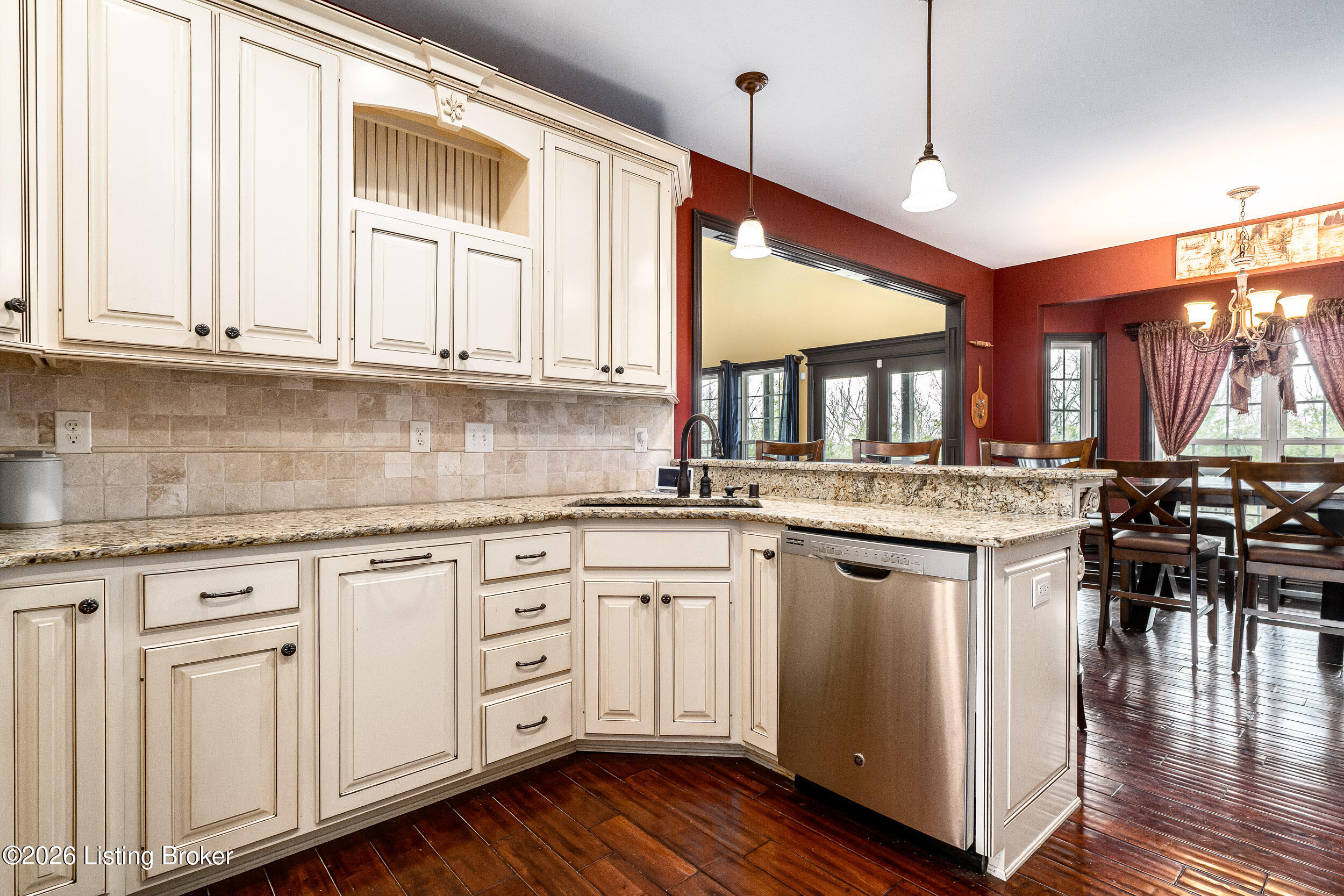 288 Clayleen Way