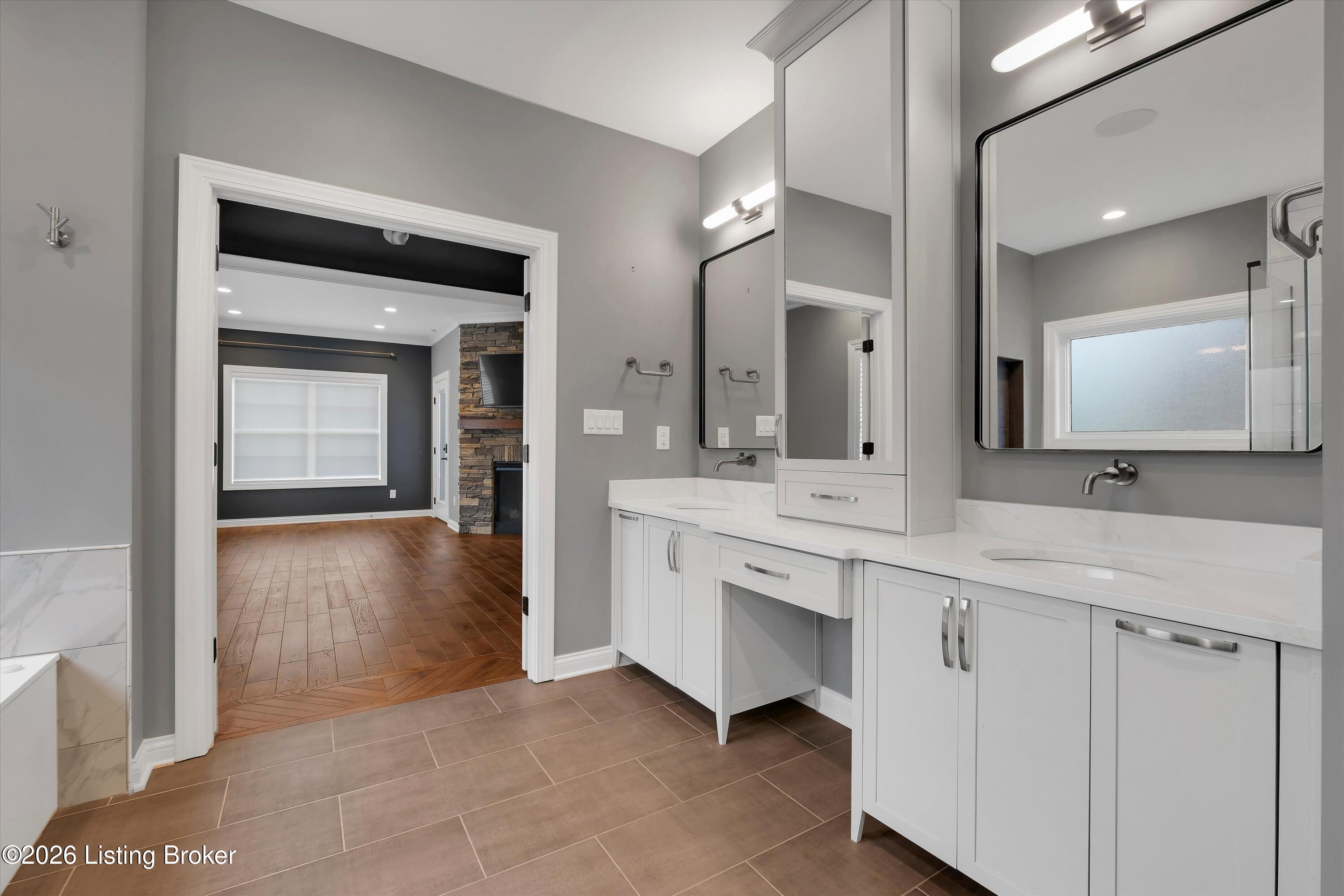 13100 Dove Point Pl