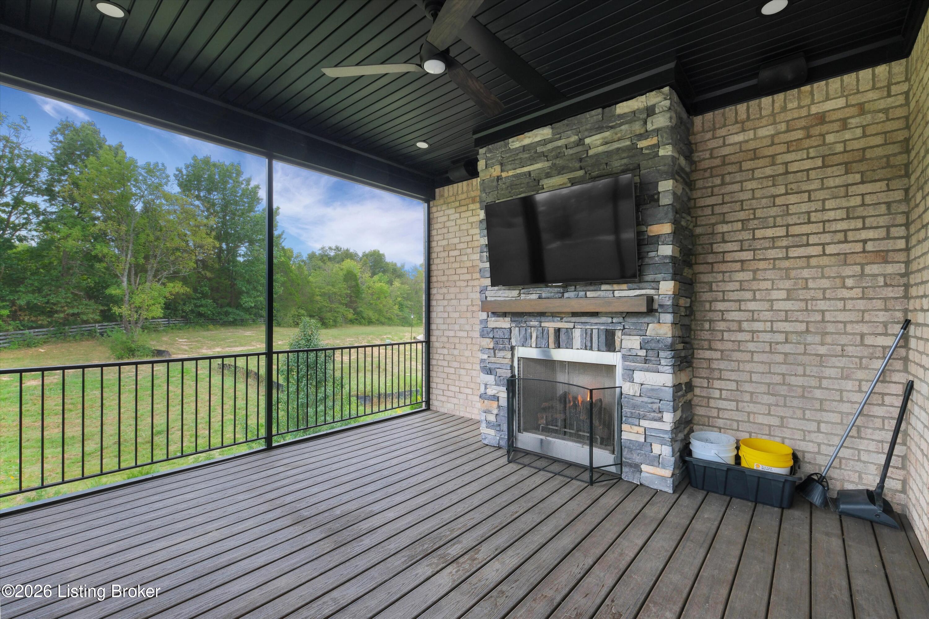 13100 Dove Point Pl