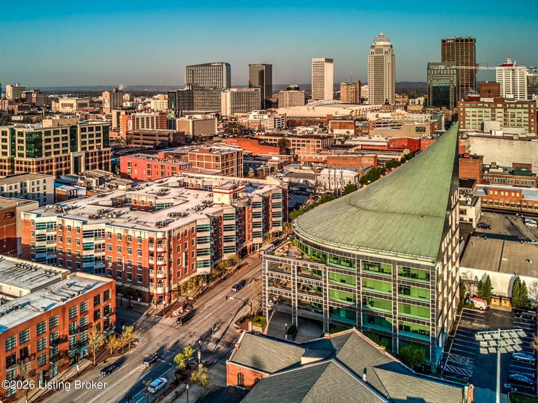 324 E Main St 503