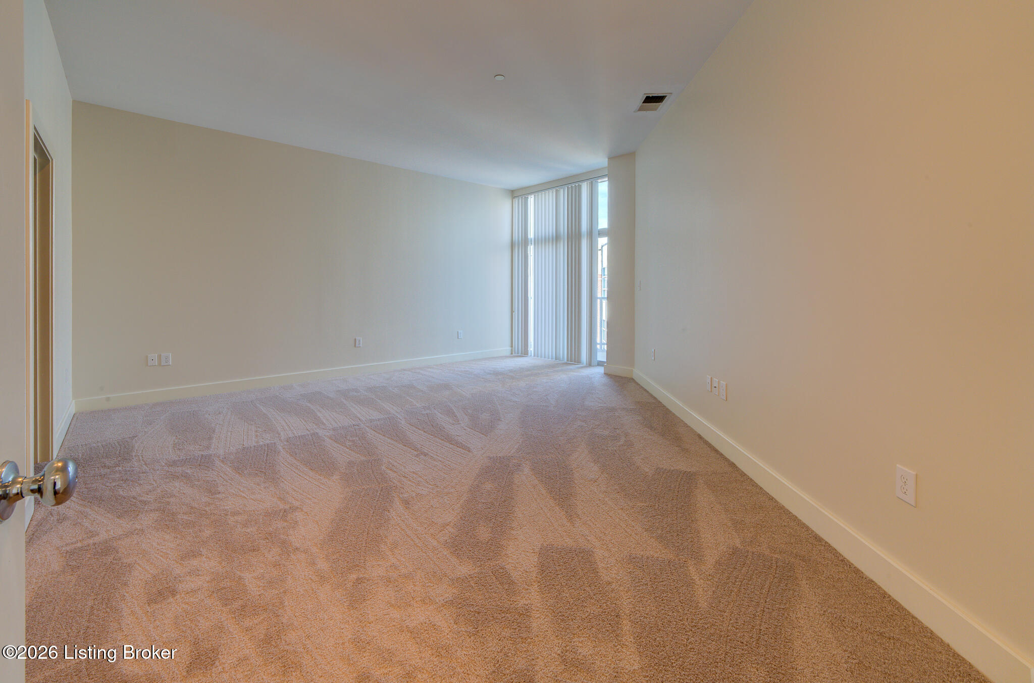 324 E Main St 503