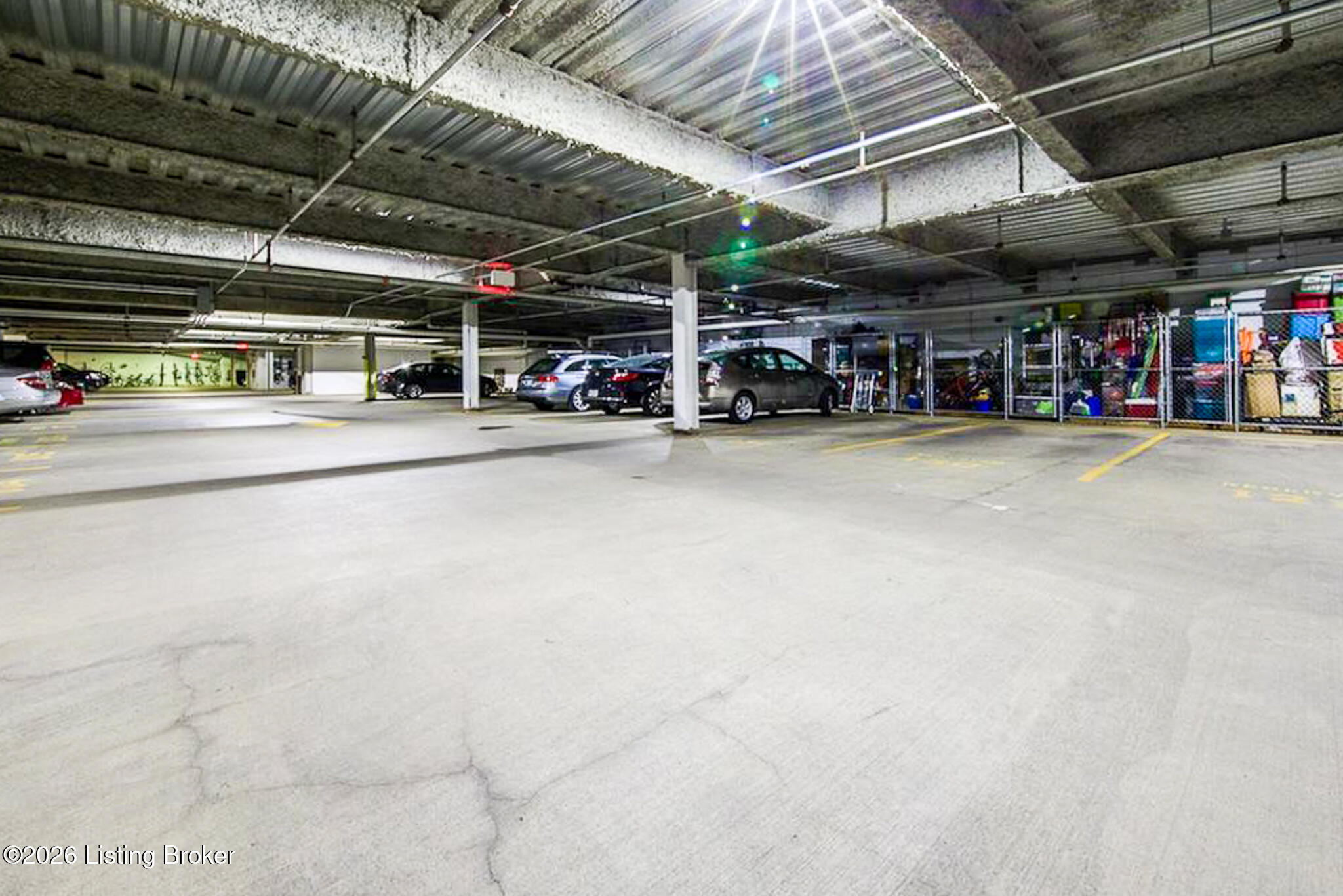324 E Main St 503