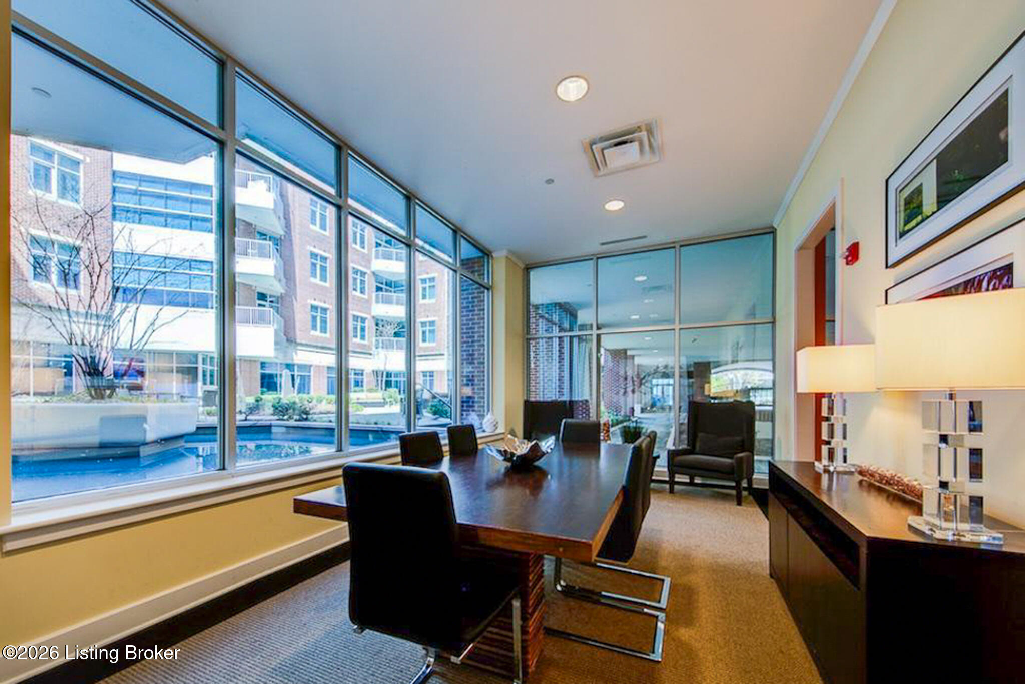 324 E Main St 503