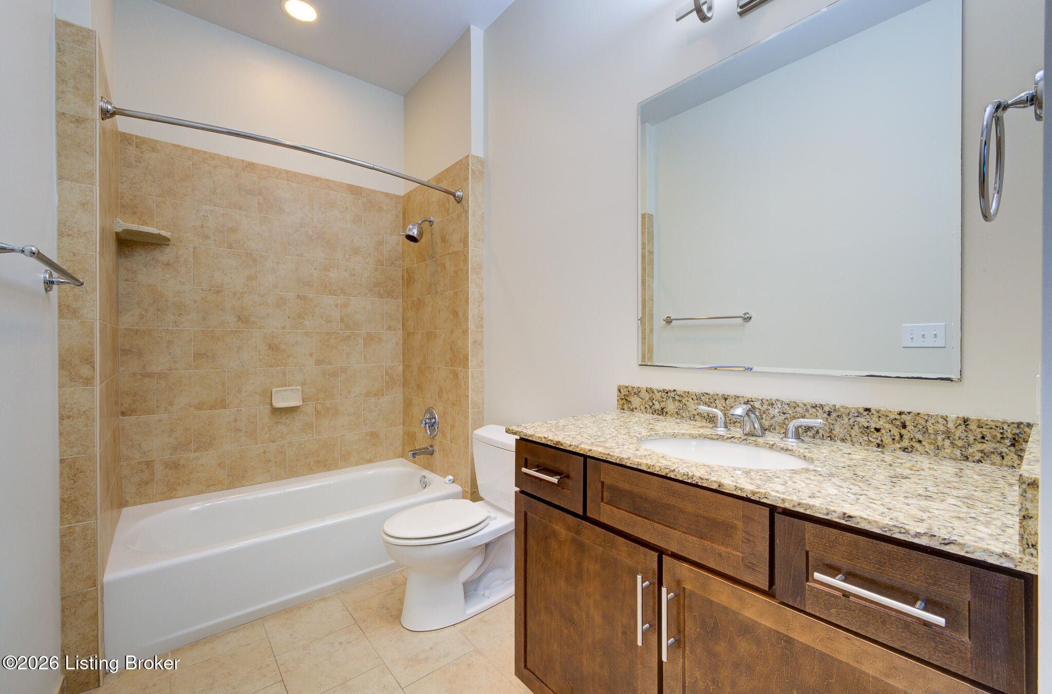324 E Main St 503
