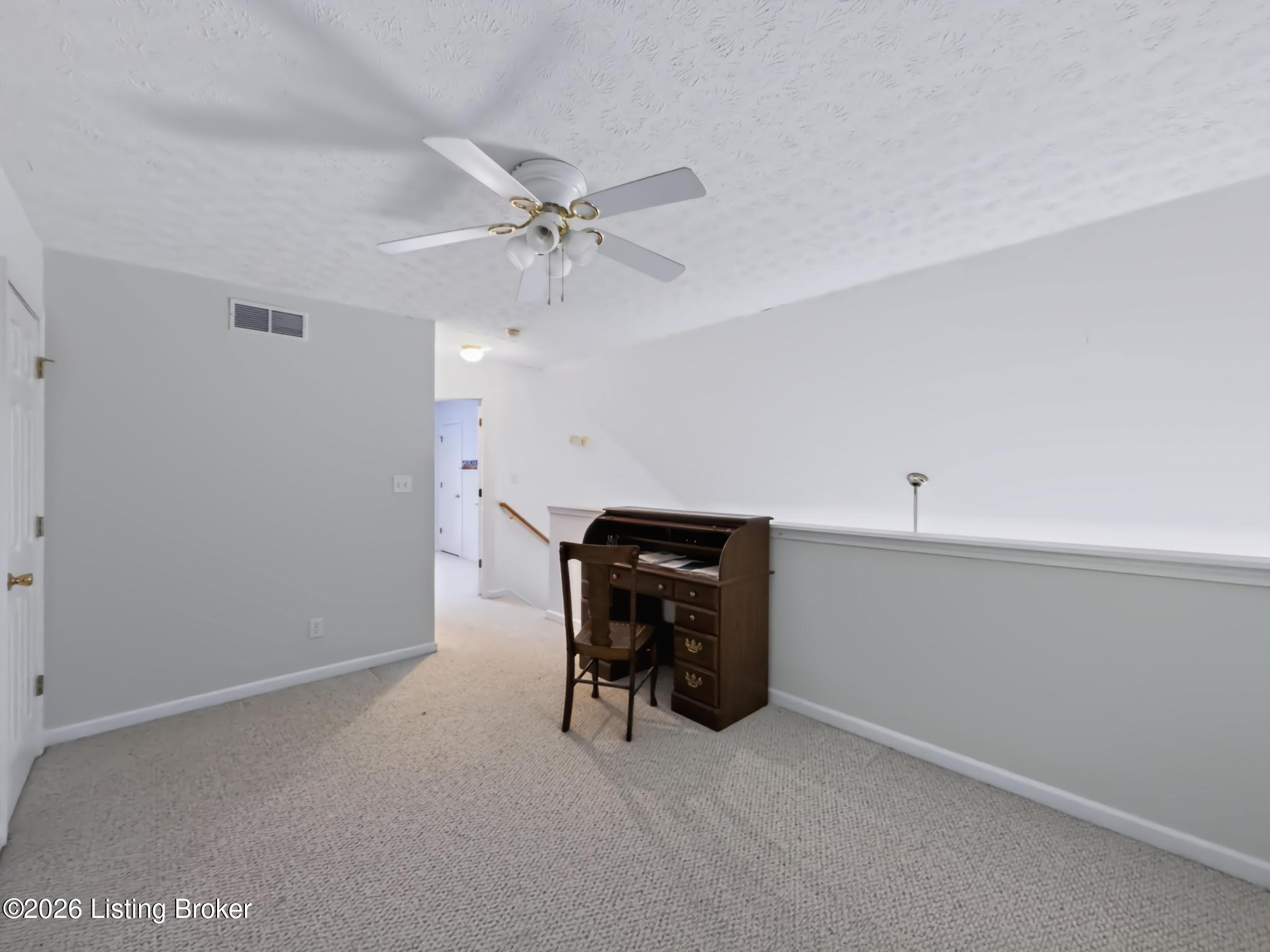 8104 Hudson Ln