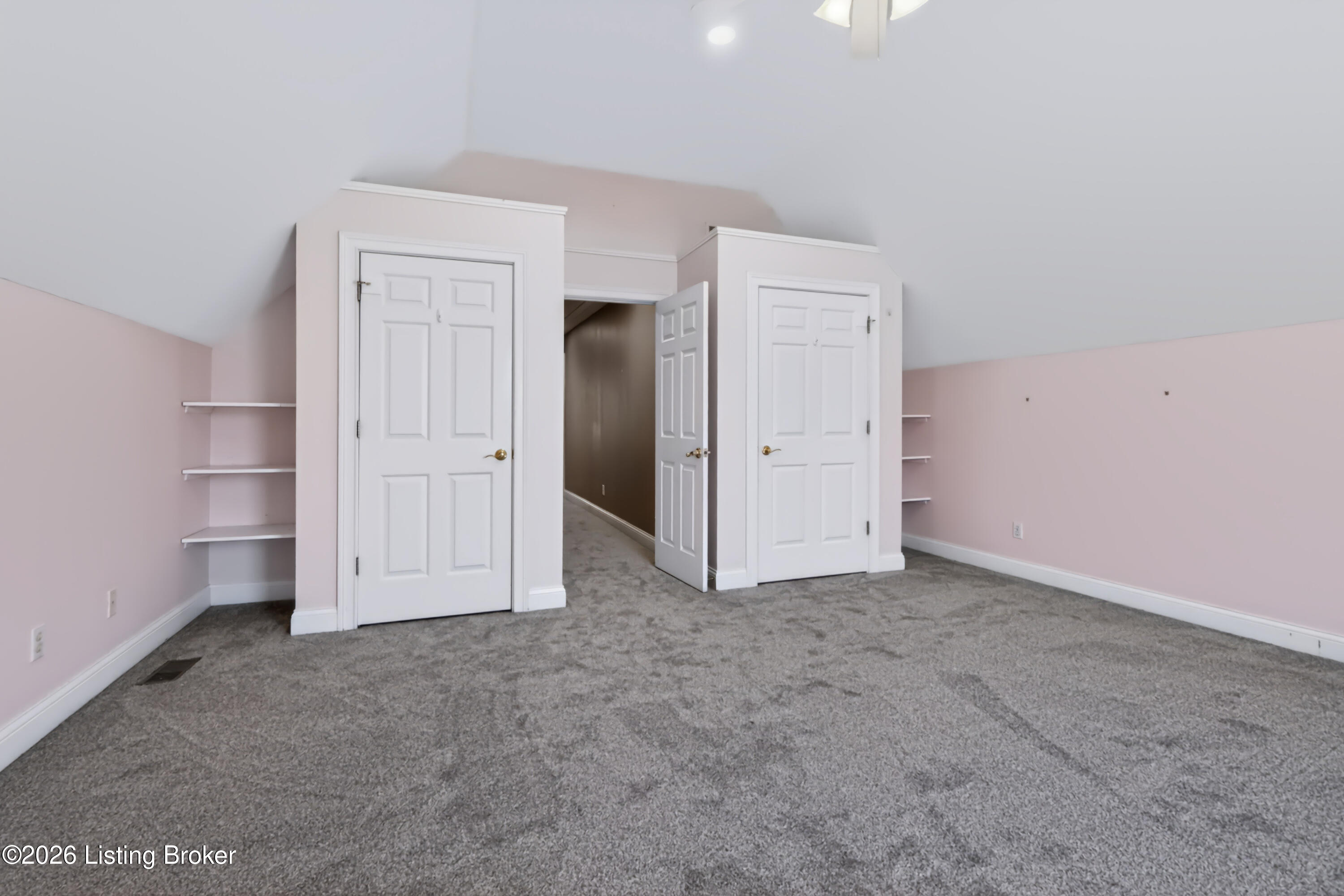 7401 Wolfpen Woods Ct