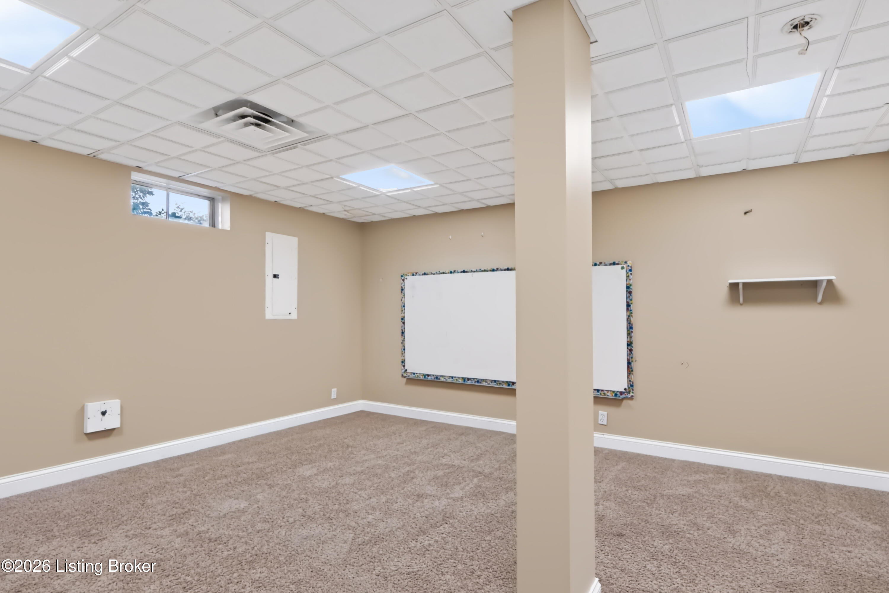 7401 Wolfpen Woods Ct