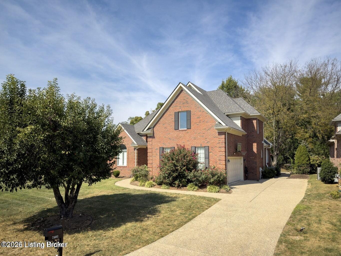 7401 Wolfpen Woods Ct