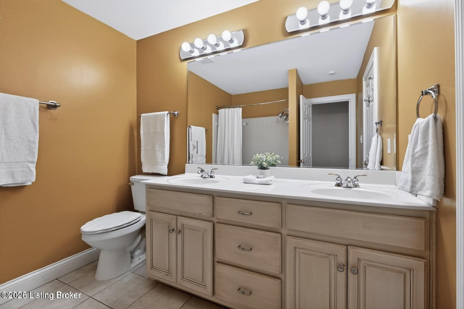7401 Wolfpen Woods Ct