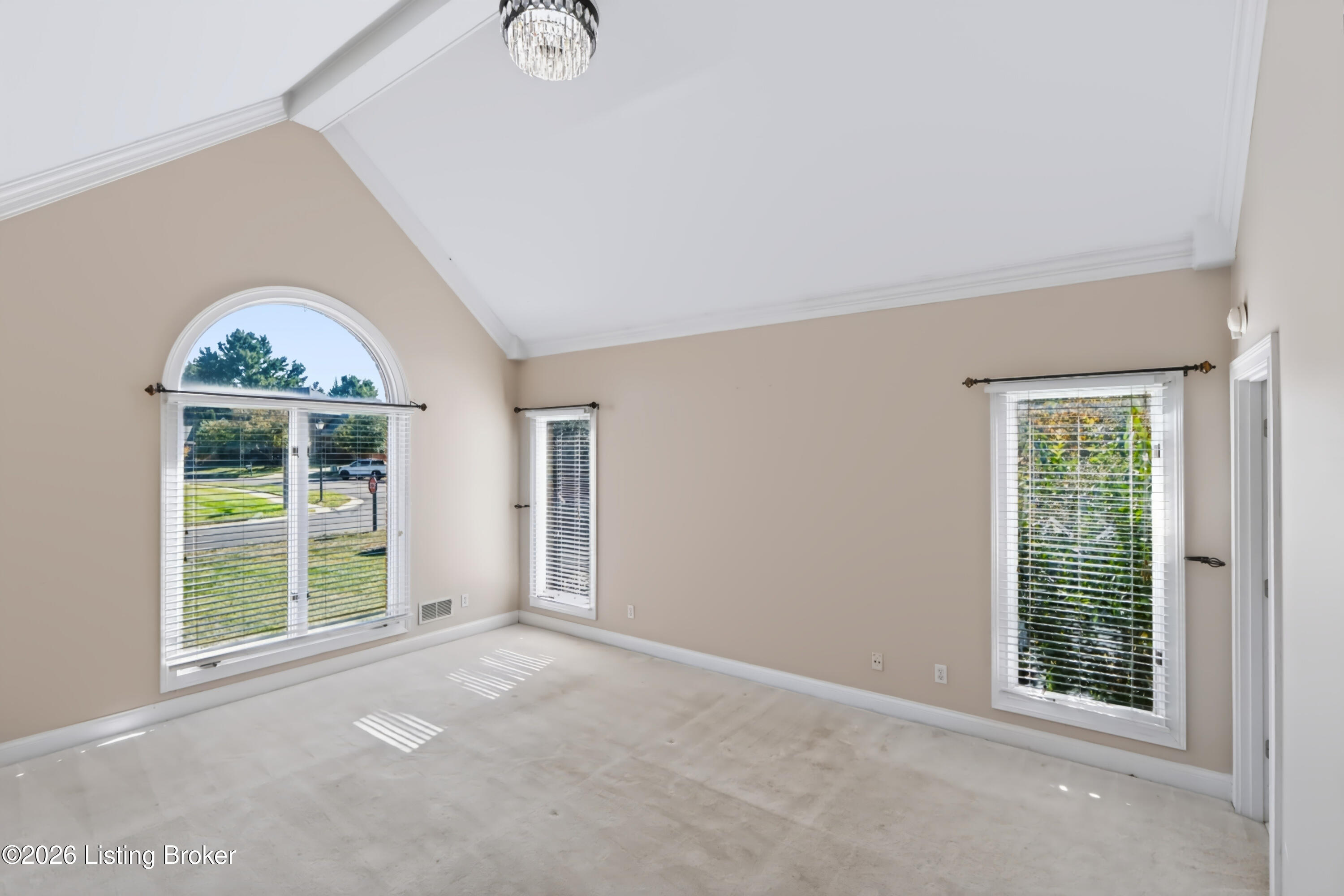 7401 Wolfpen Woods Ct