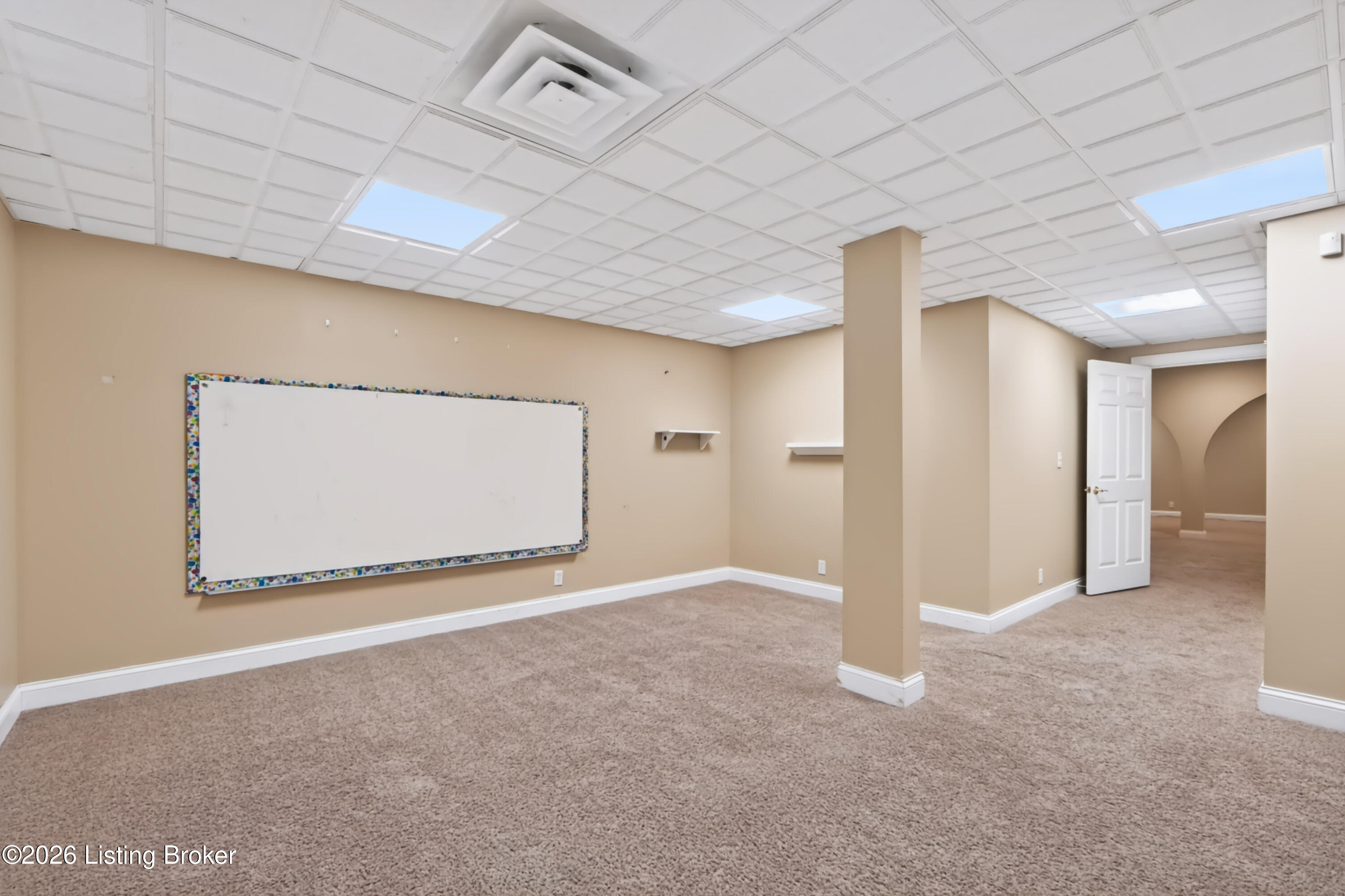 7401 Wolfpen Woods Ct