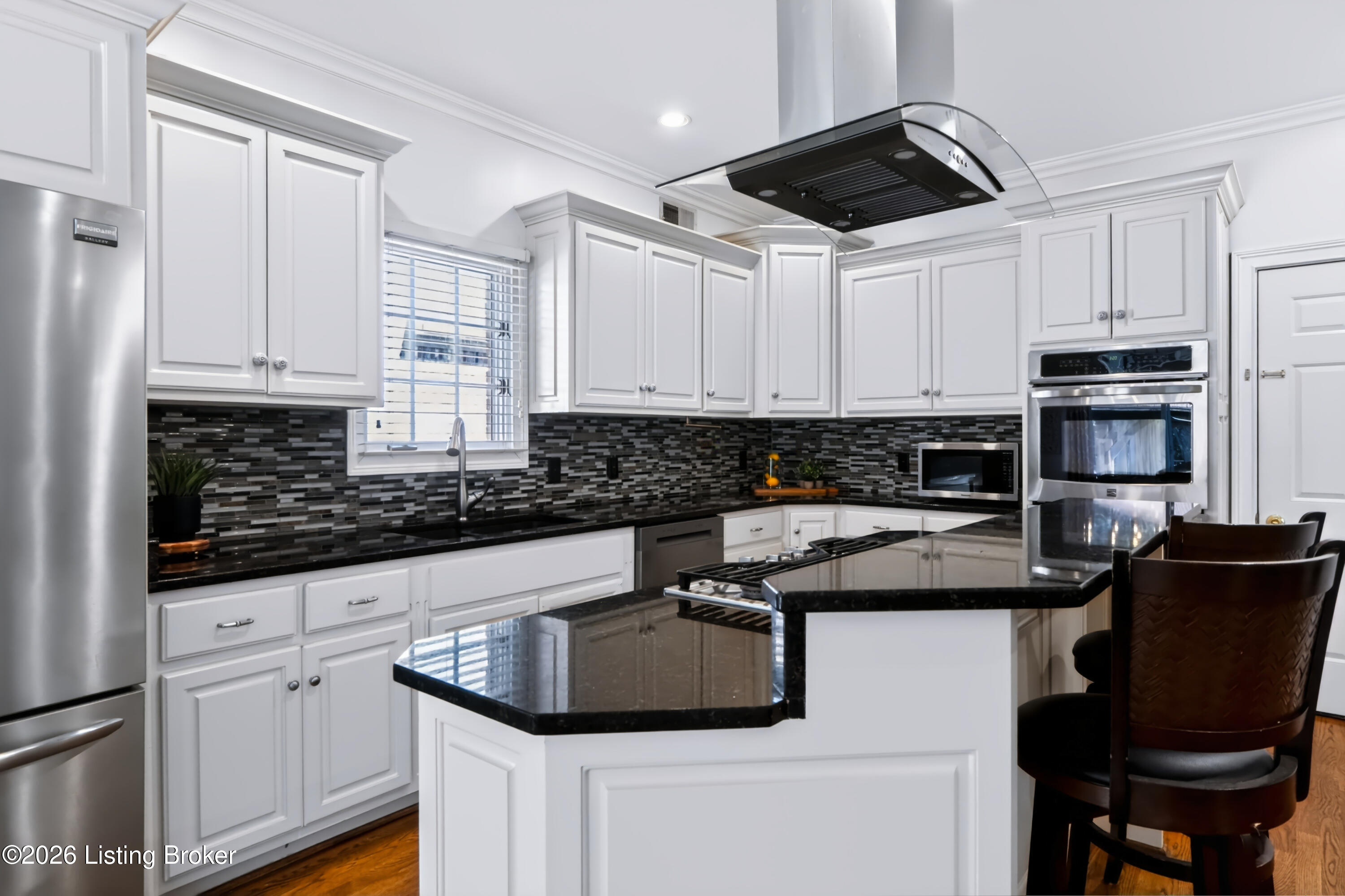 7401 Wolfpen Woods Ct