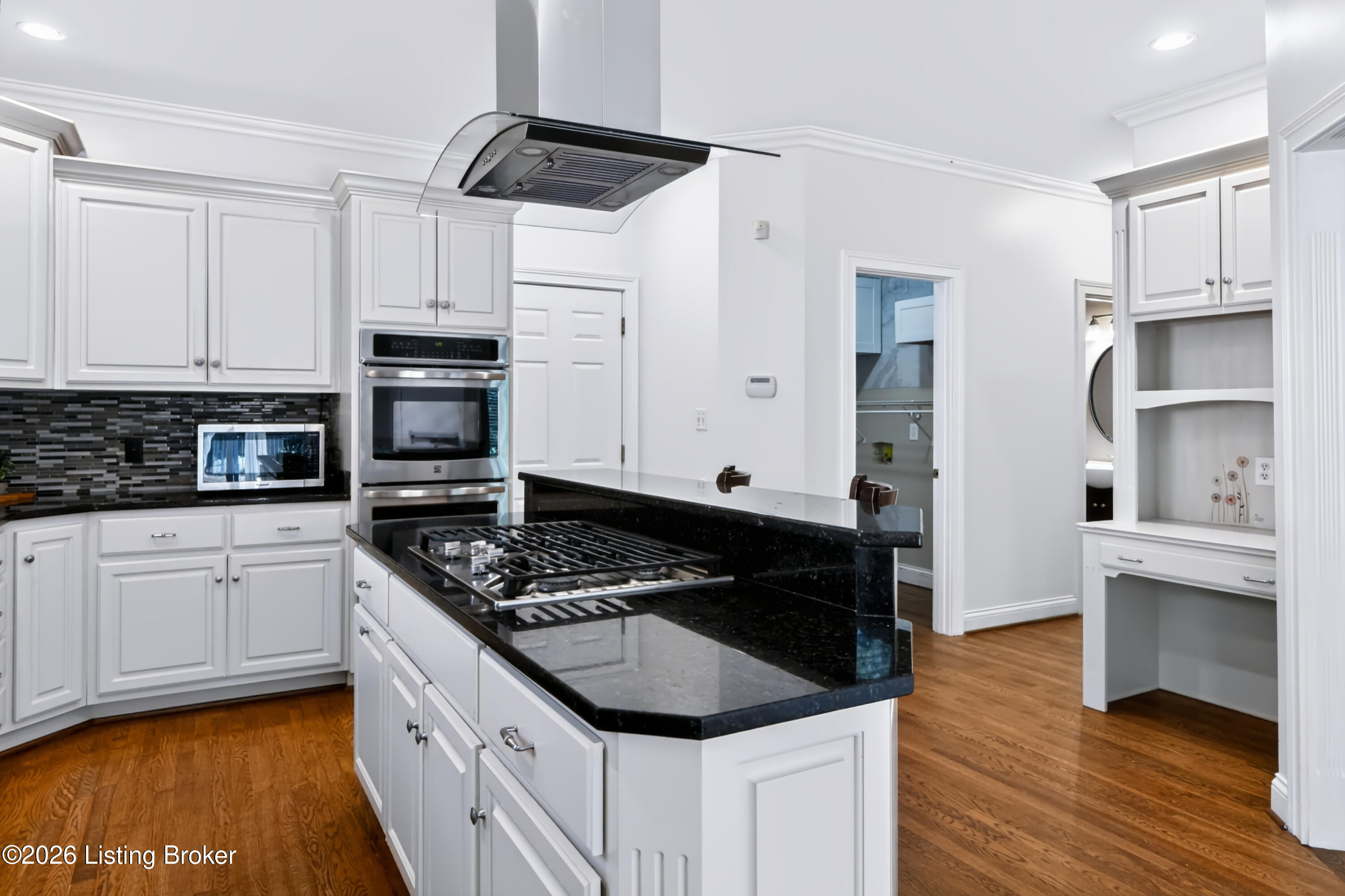 7401 Wolfpen Woods Ct