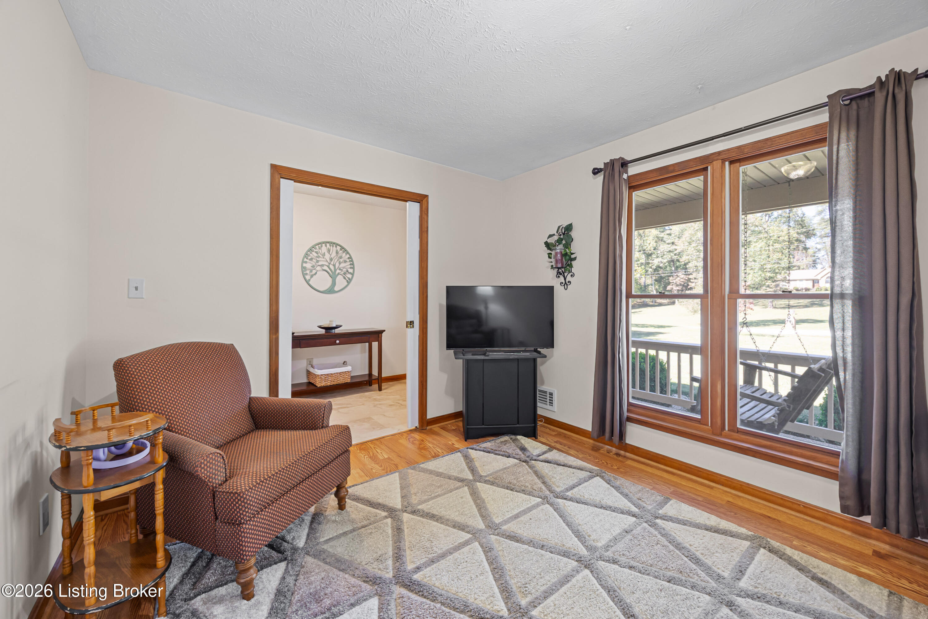 453 Laverne Ct