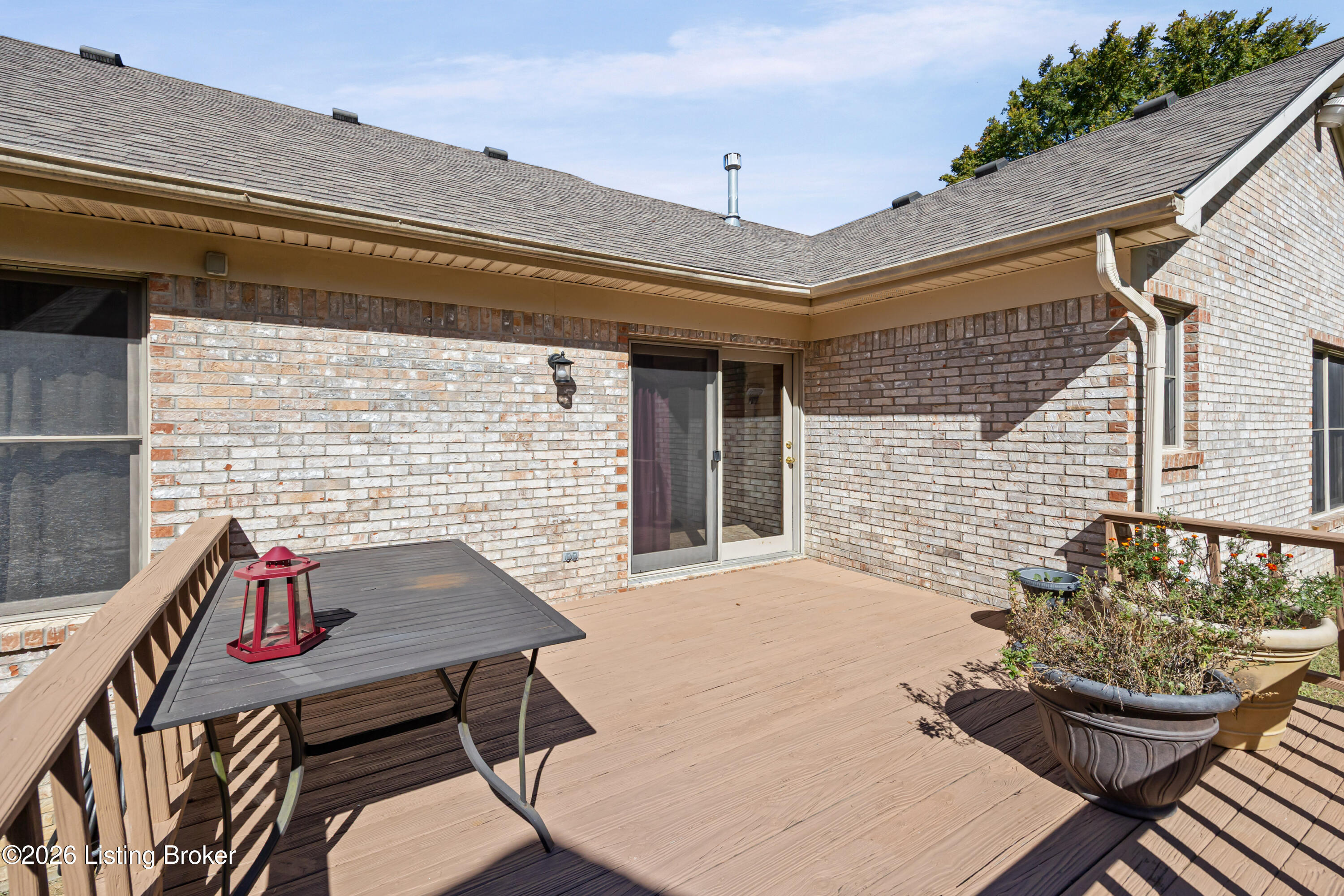453 Laverne Ct