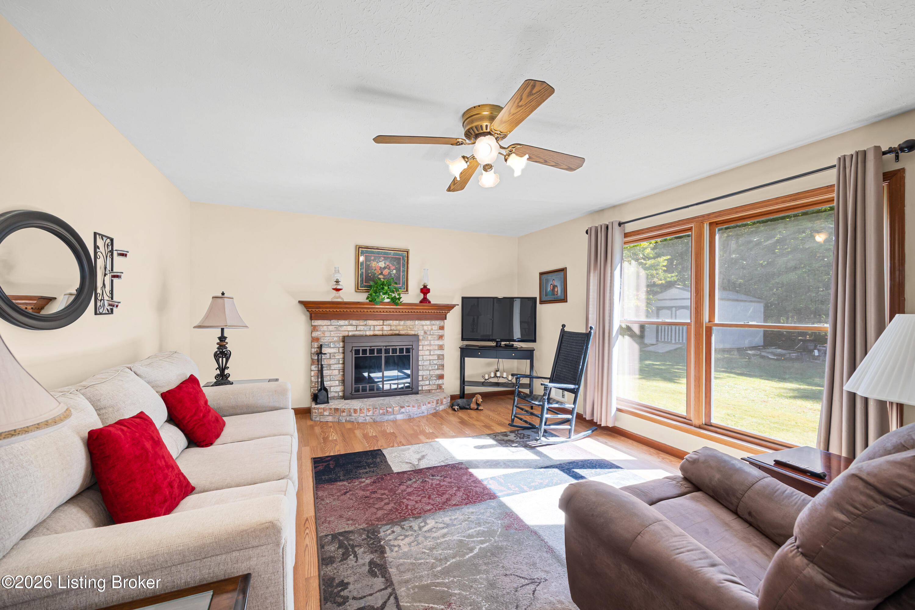 453 Laverne Ct