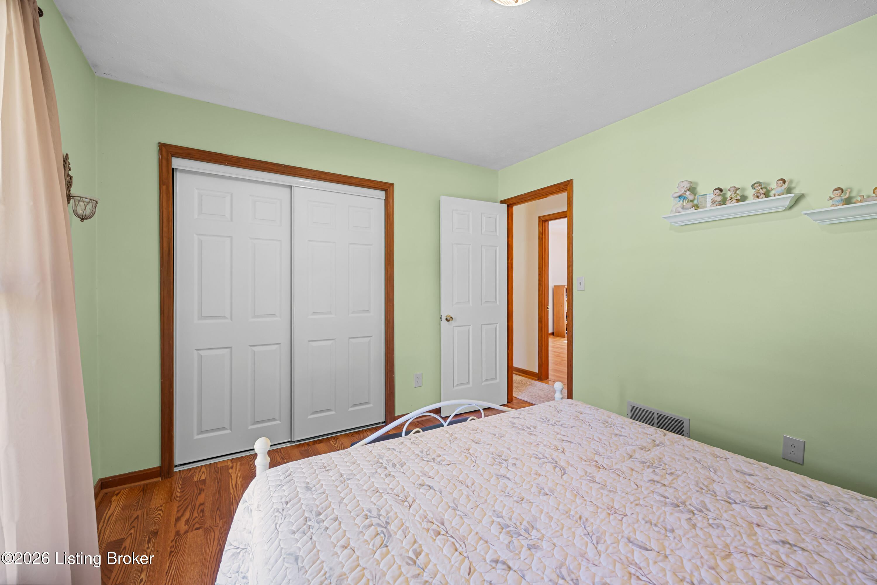 453 Laverne Ct