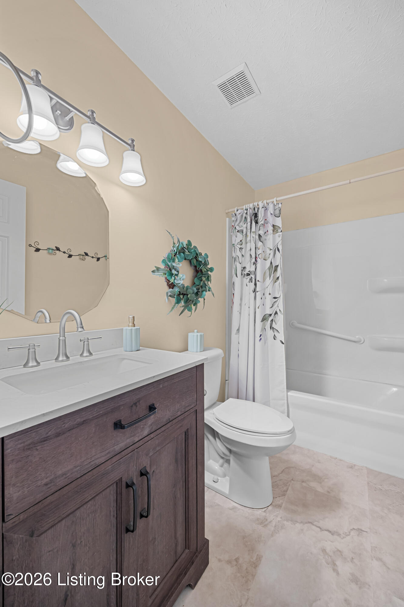 453 Laverne Ct