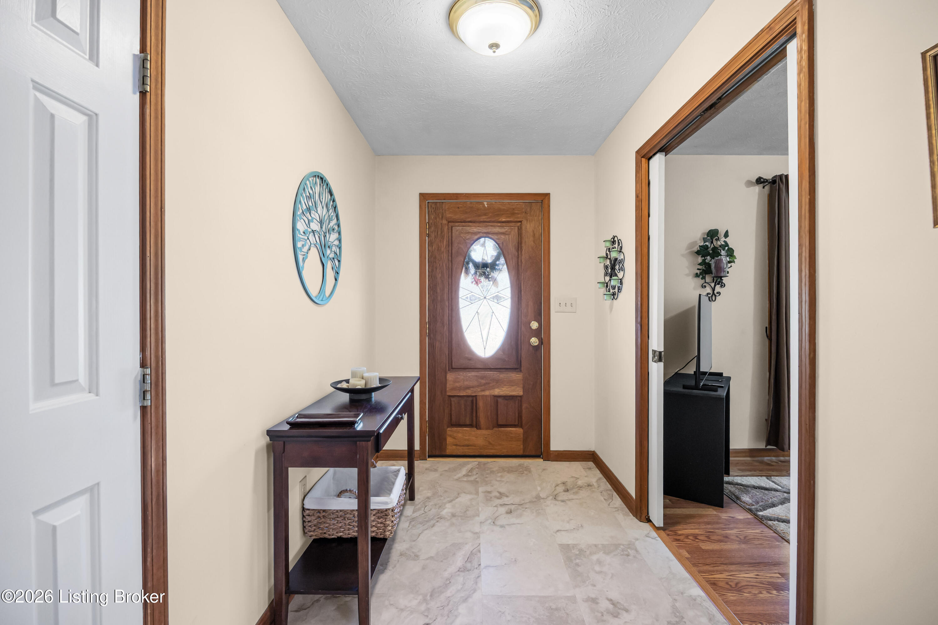 453 Laverne Ct
