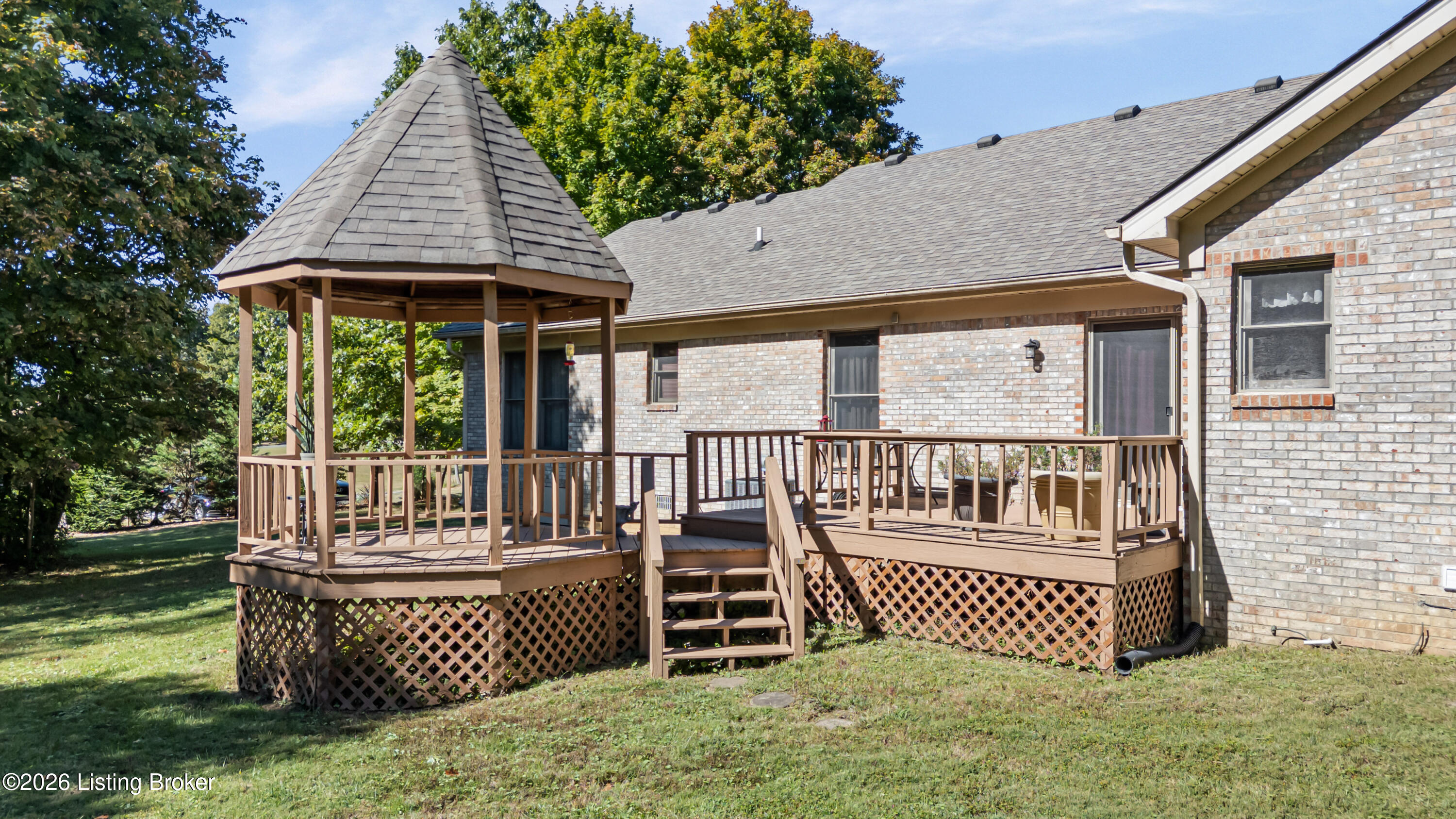 453 Laverne Ct