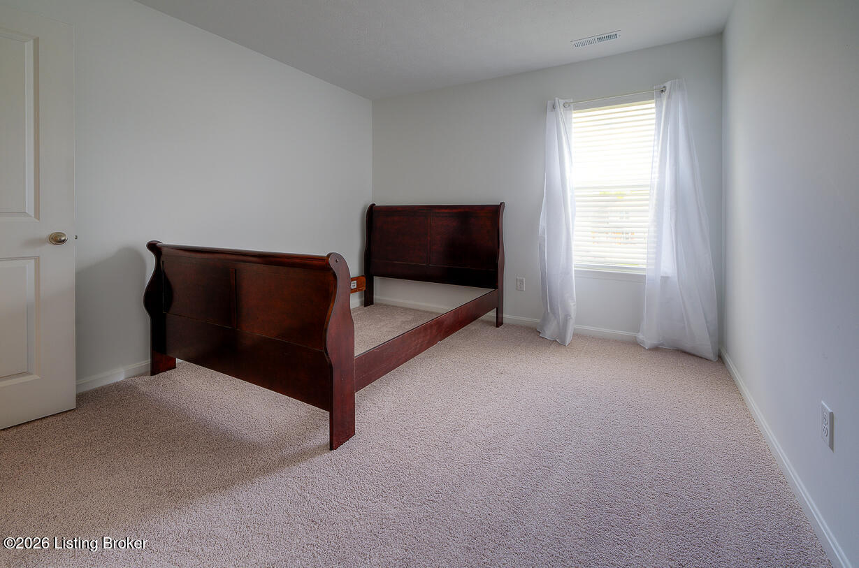 8401 Hummingbird Nest Ct