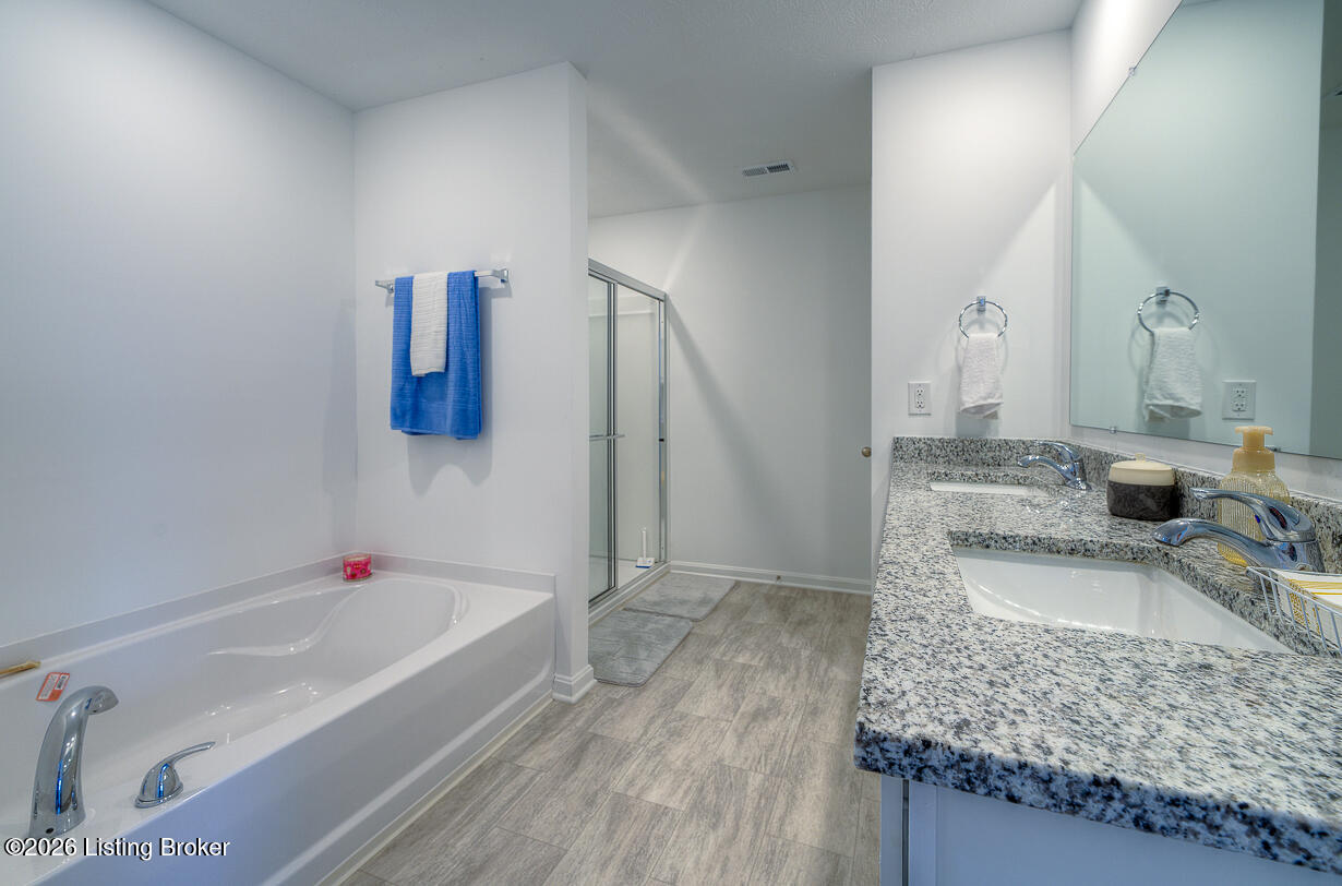 8401 Hummingbird Nest Ct