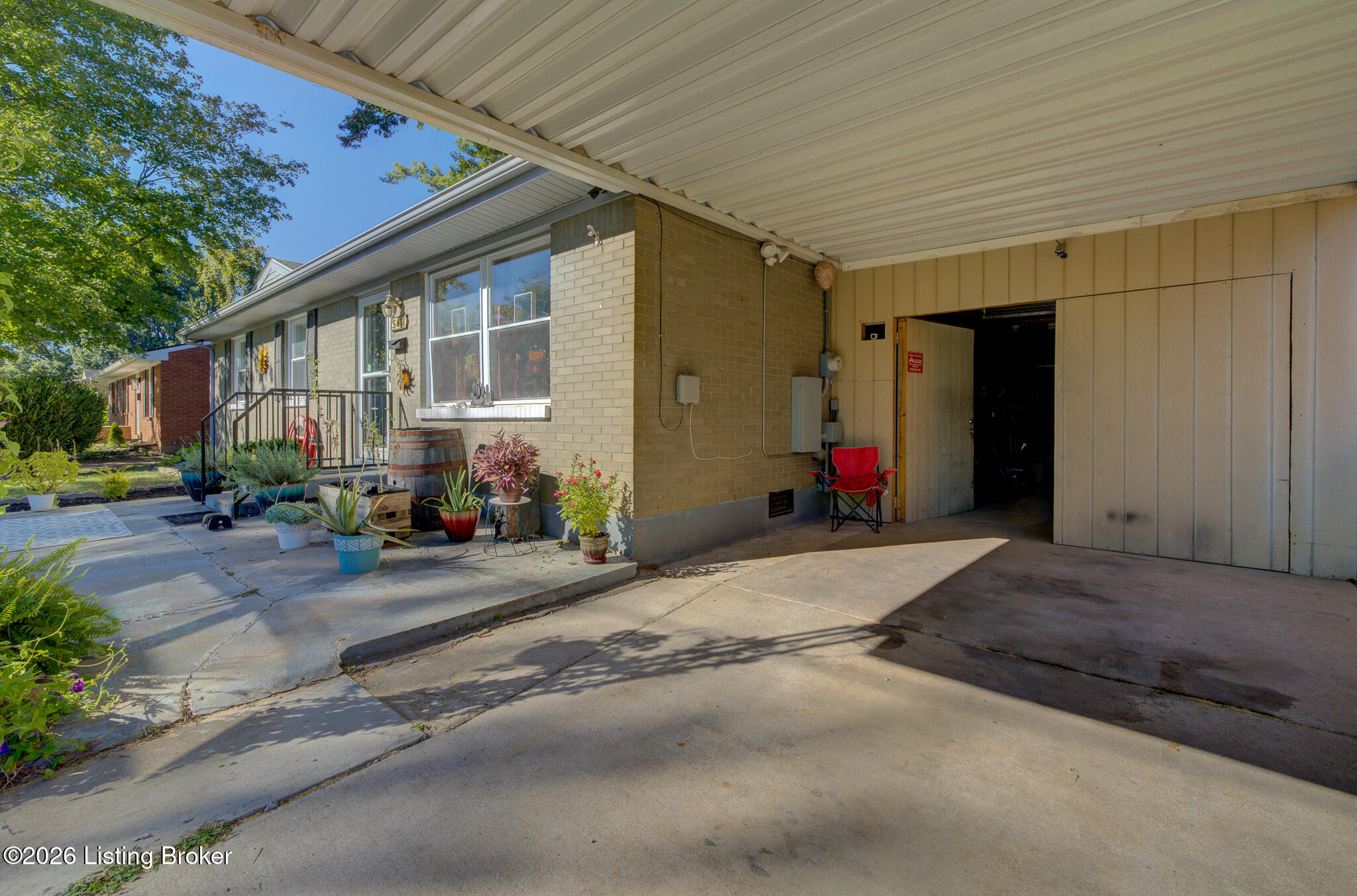 5411 Alicante Ln