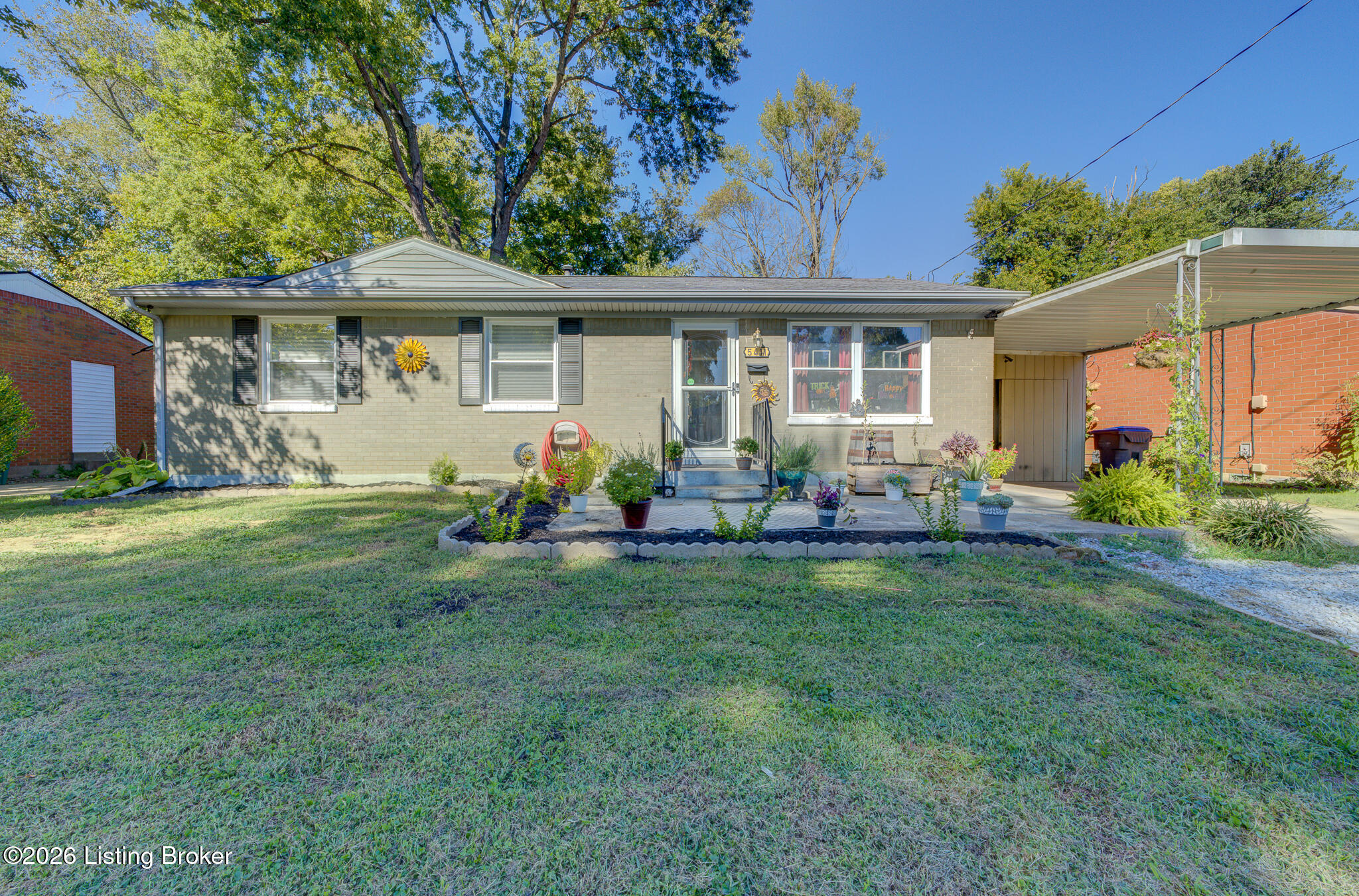 5411 Alicante Ln