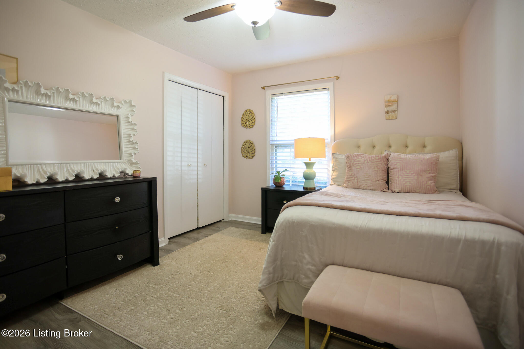 7102 Lydgate Dr
