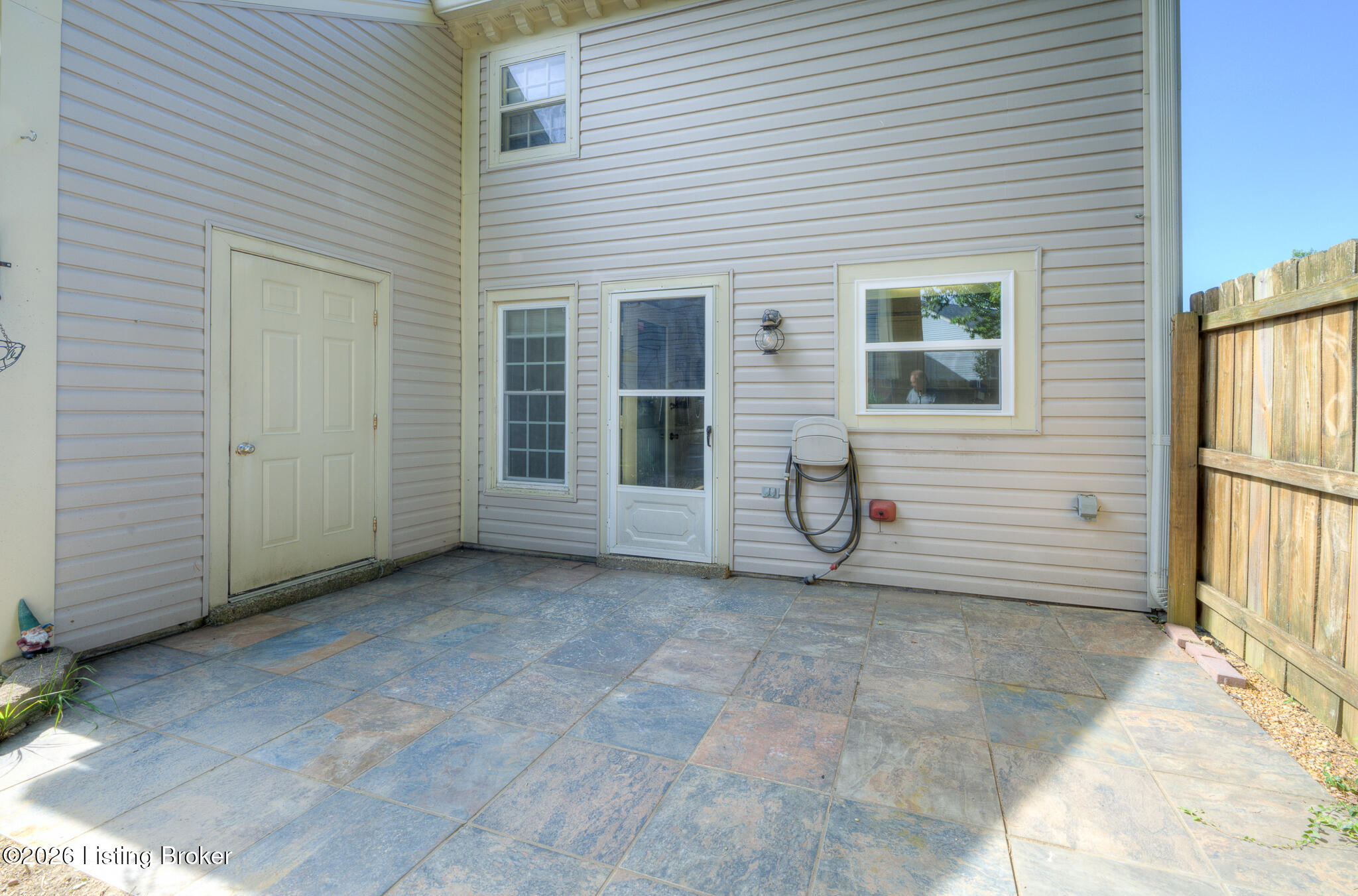 715 Yorkwood Pl