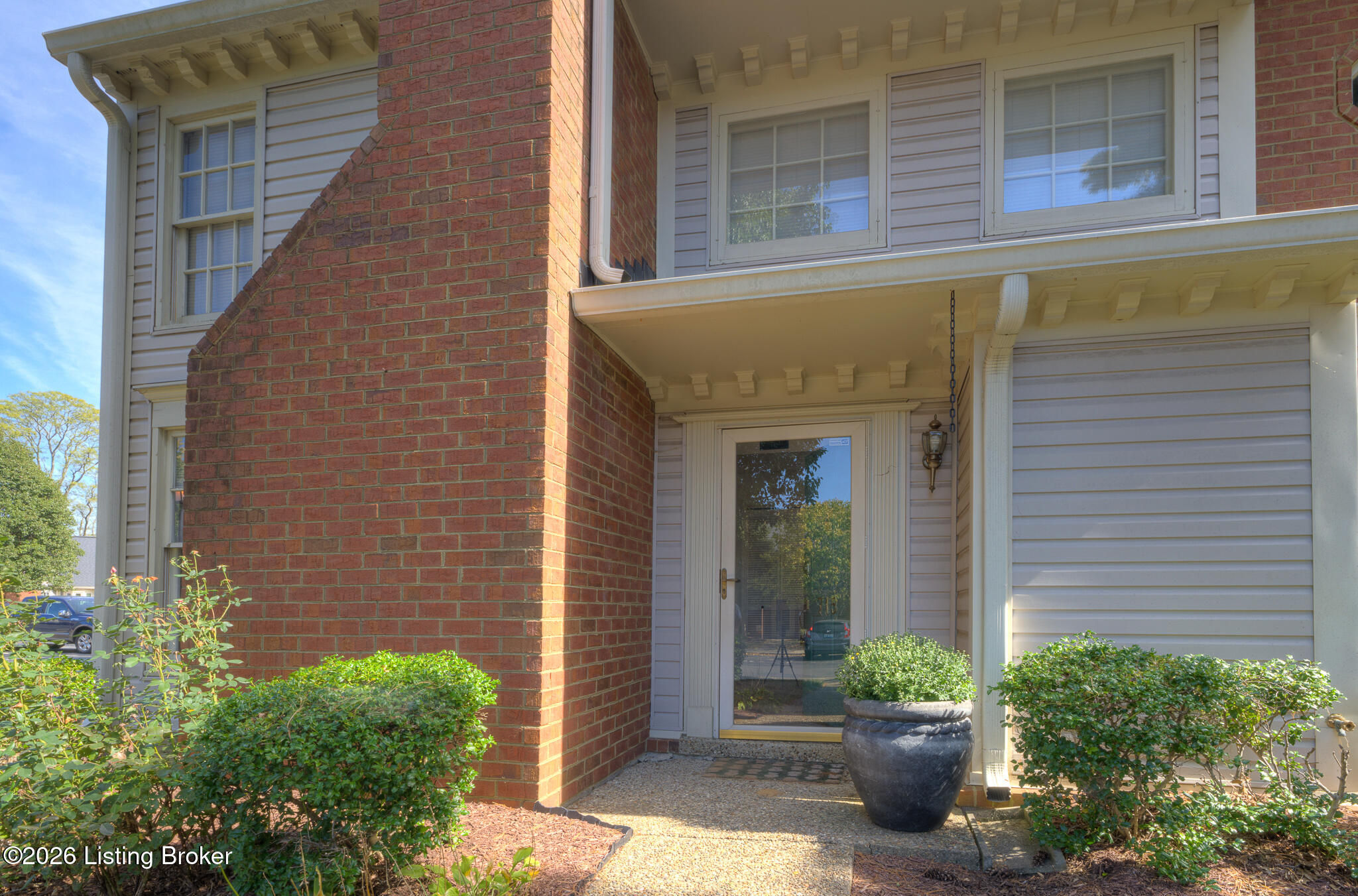 715 Yorkwood Pl