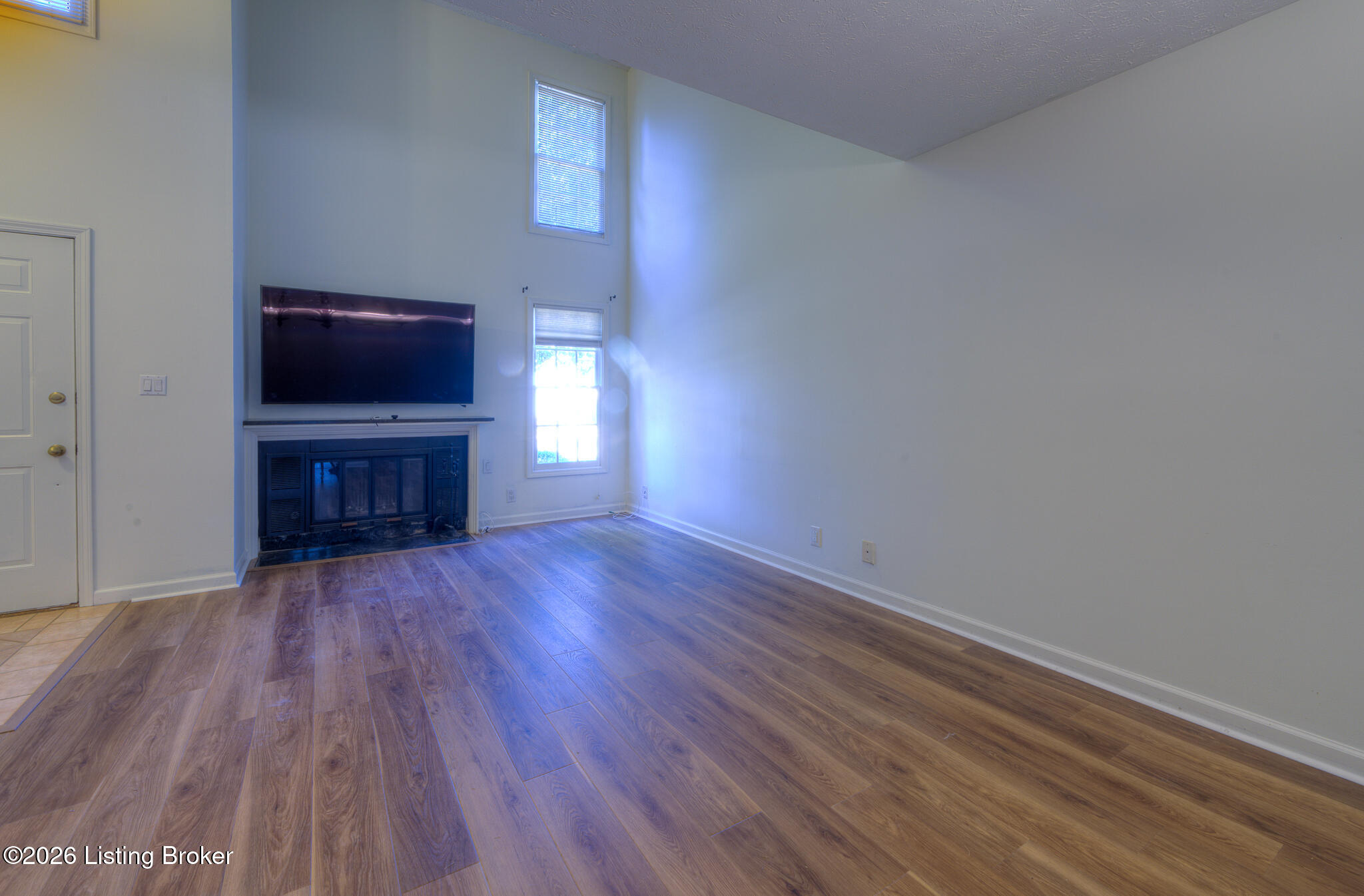 715 Yorkwood Pl