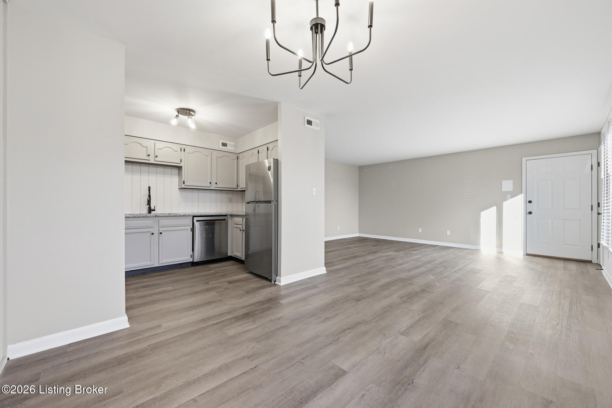4001 Stoneview Dr Unit 2