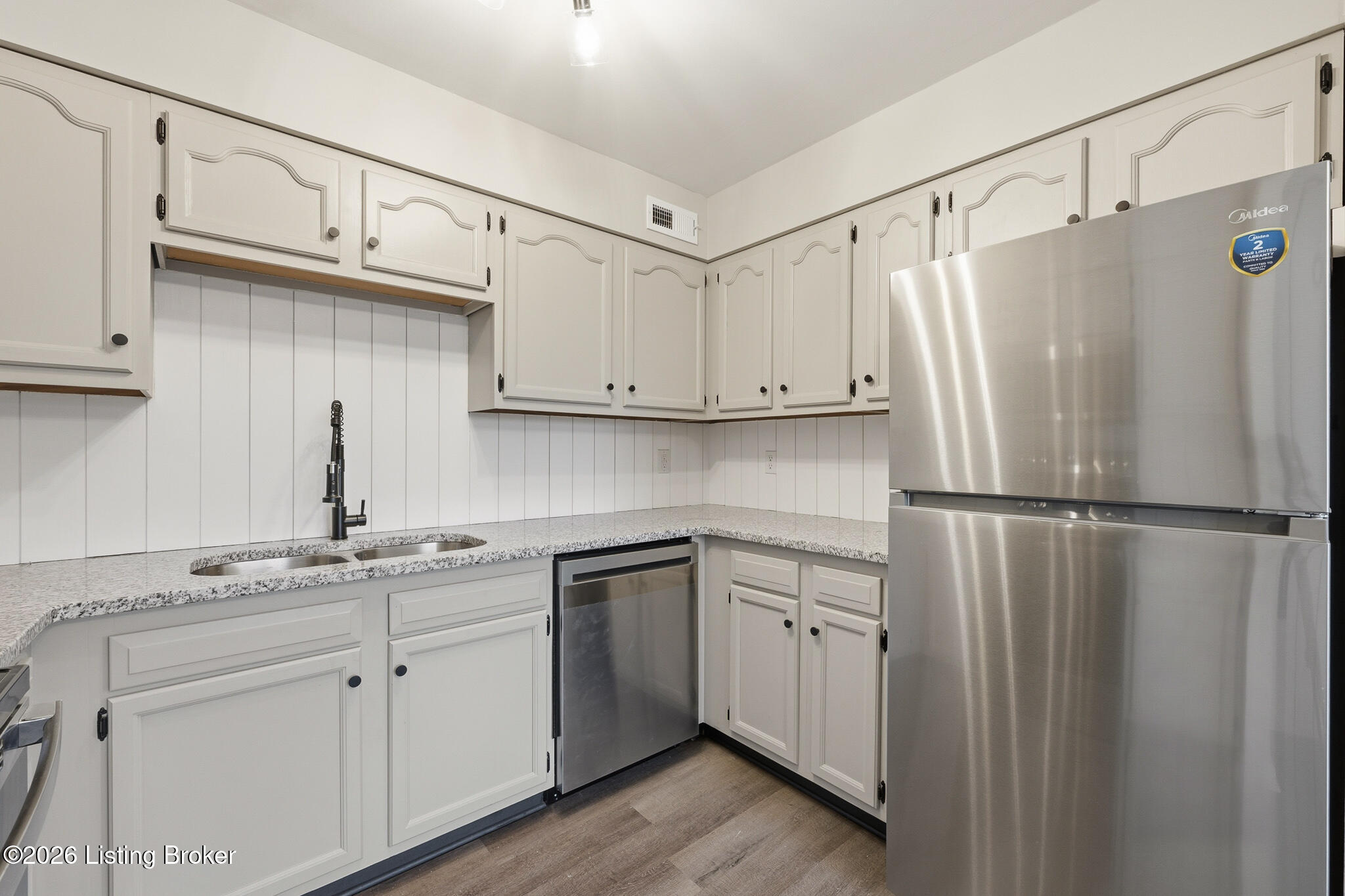 4001 Stoneview Dr Unit 2