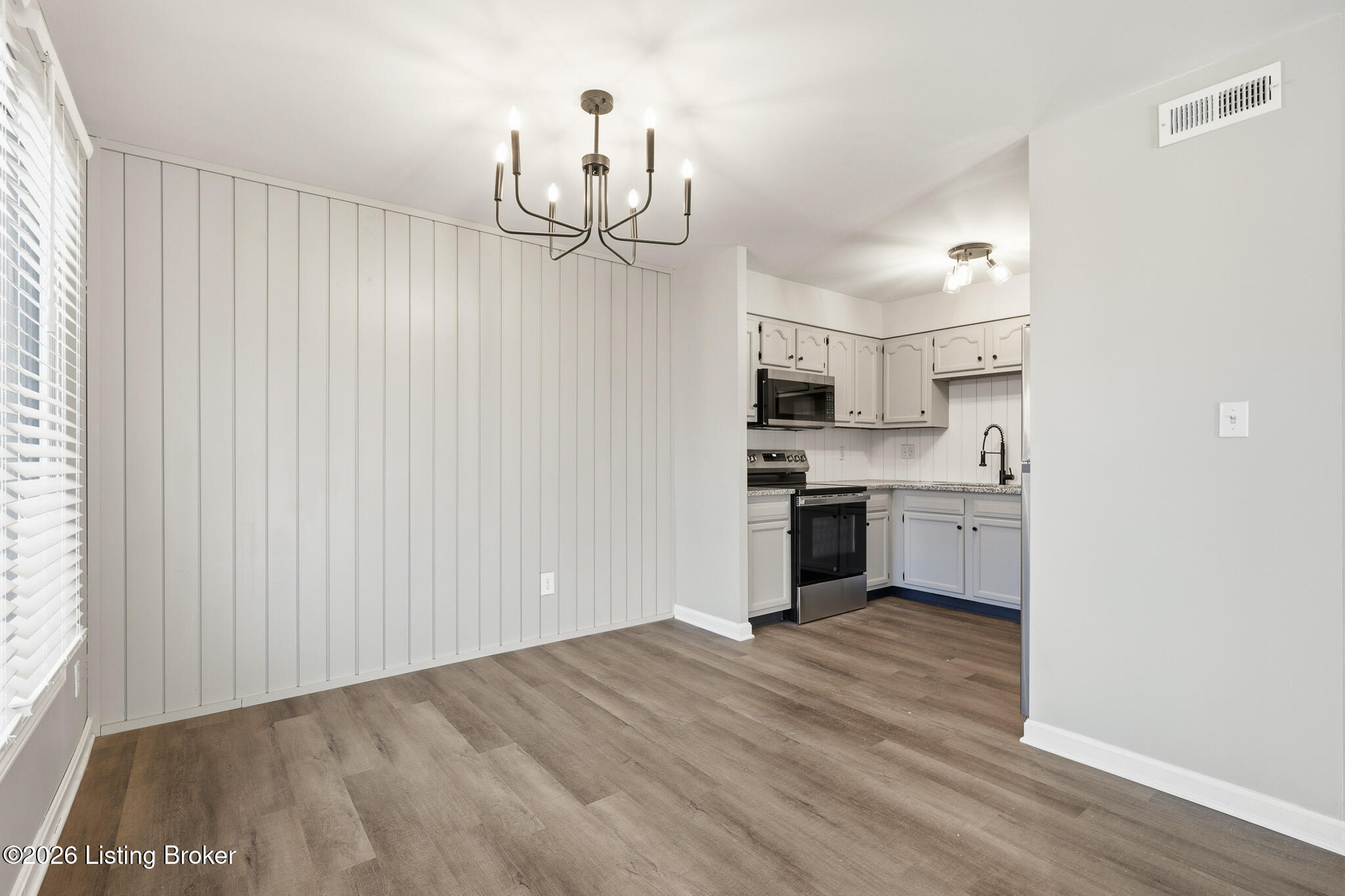 4001 Stoneview Dr Unit 2