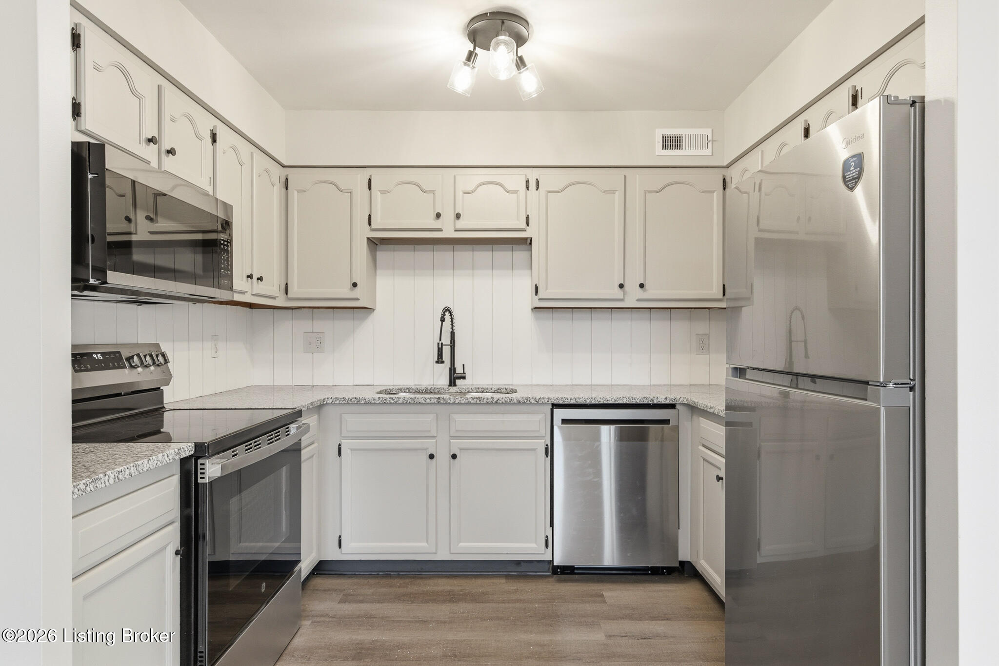 4001 Stoneview Dr Unit 2
