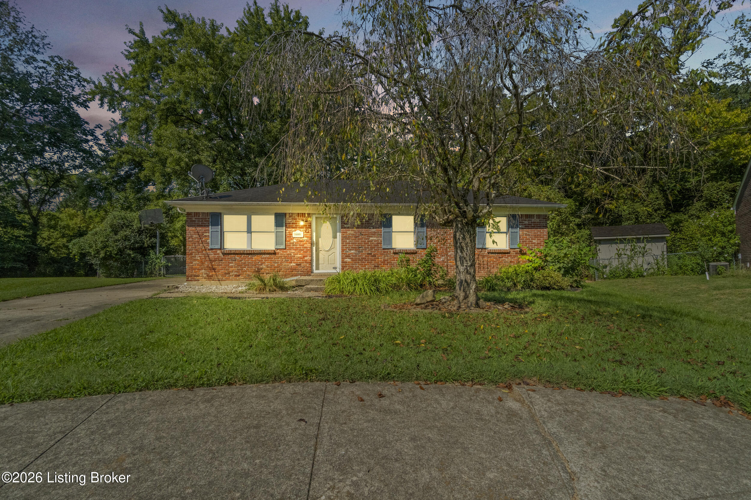 6905 Boxwood Ct