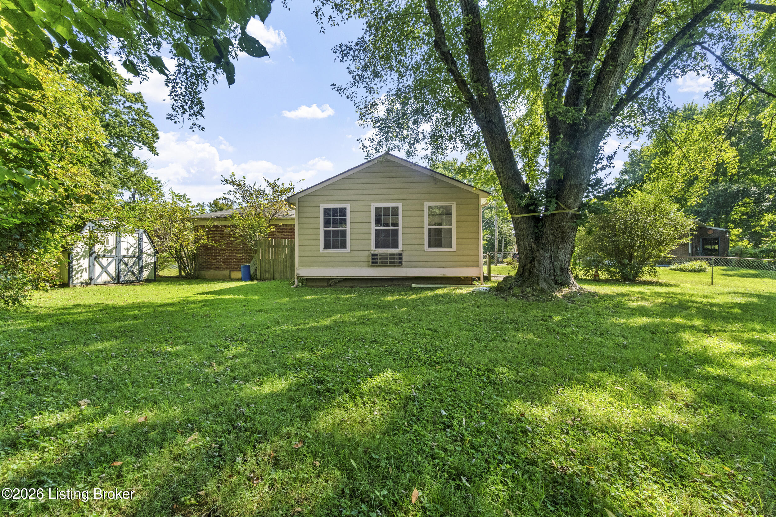 6905 Boxwood Ct