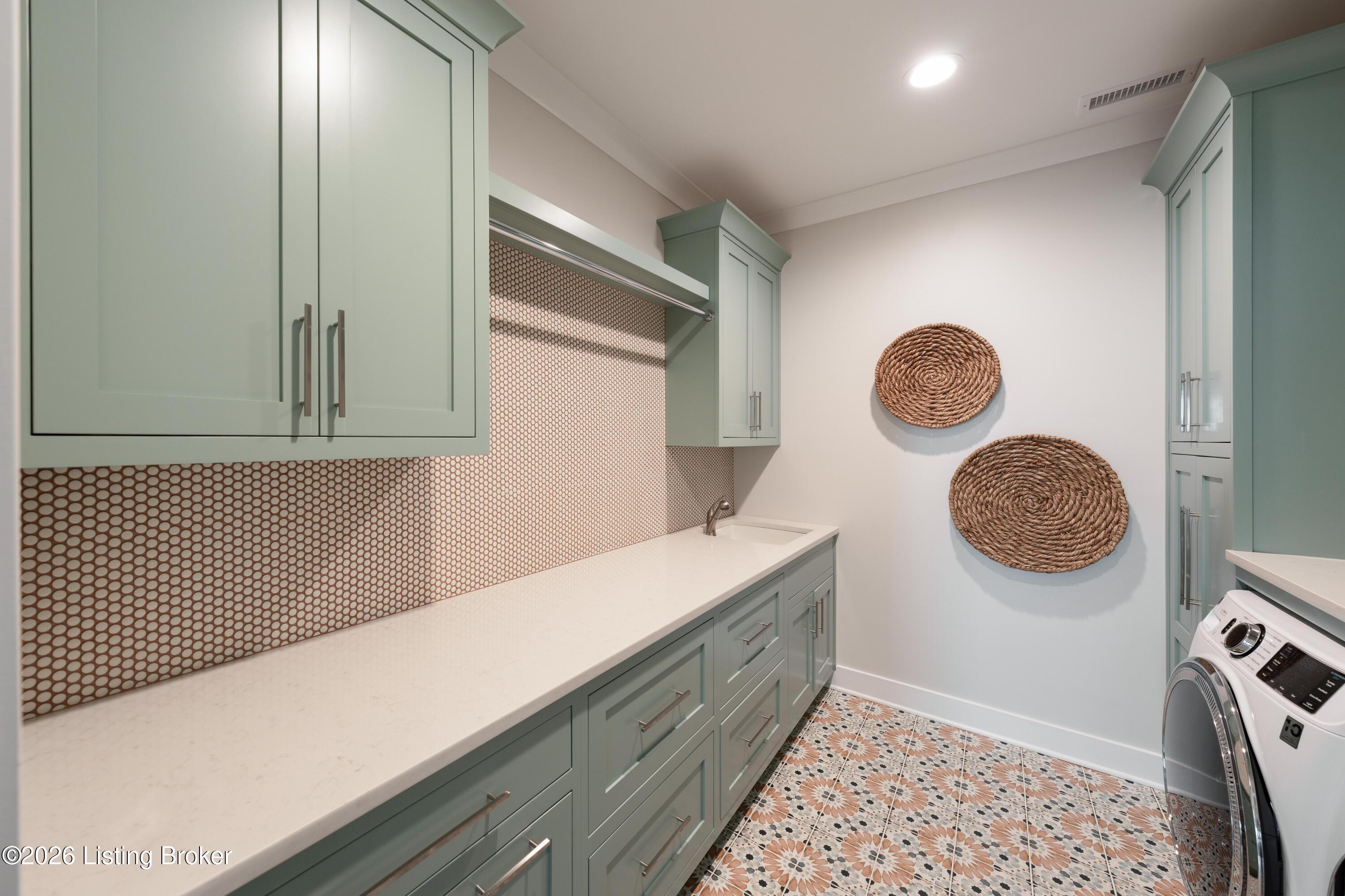 11404 River Beauty Loop