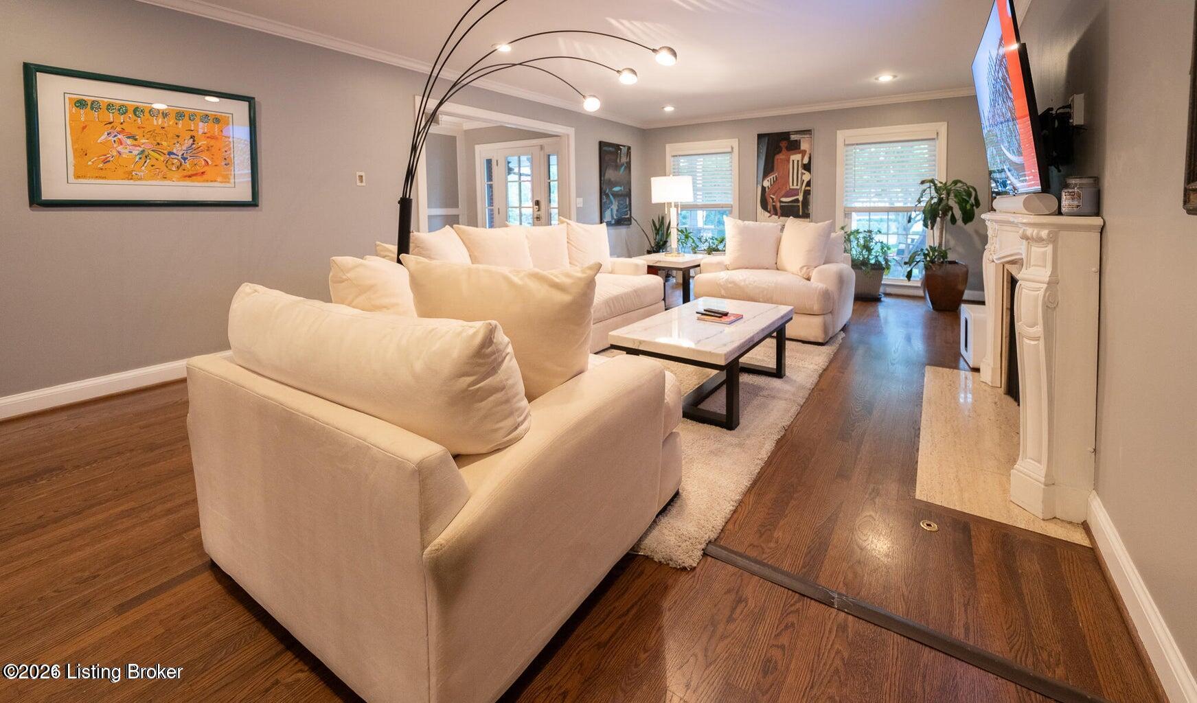 514 Jarvis Ln